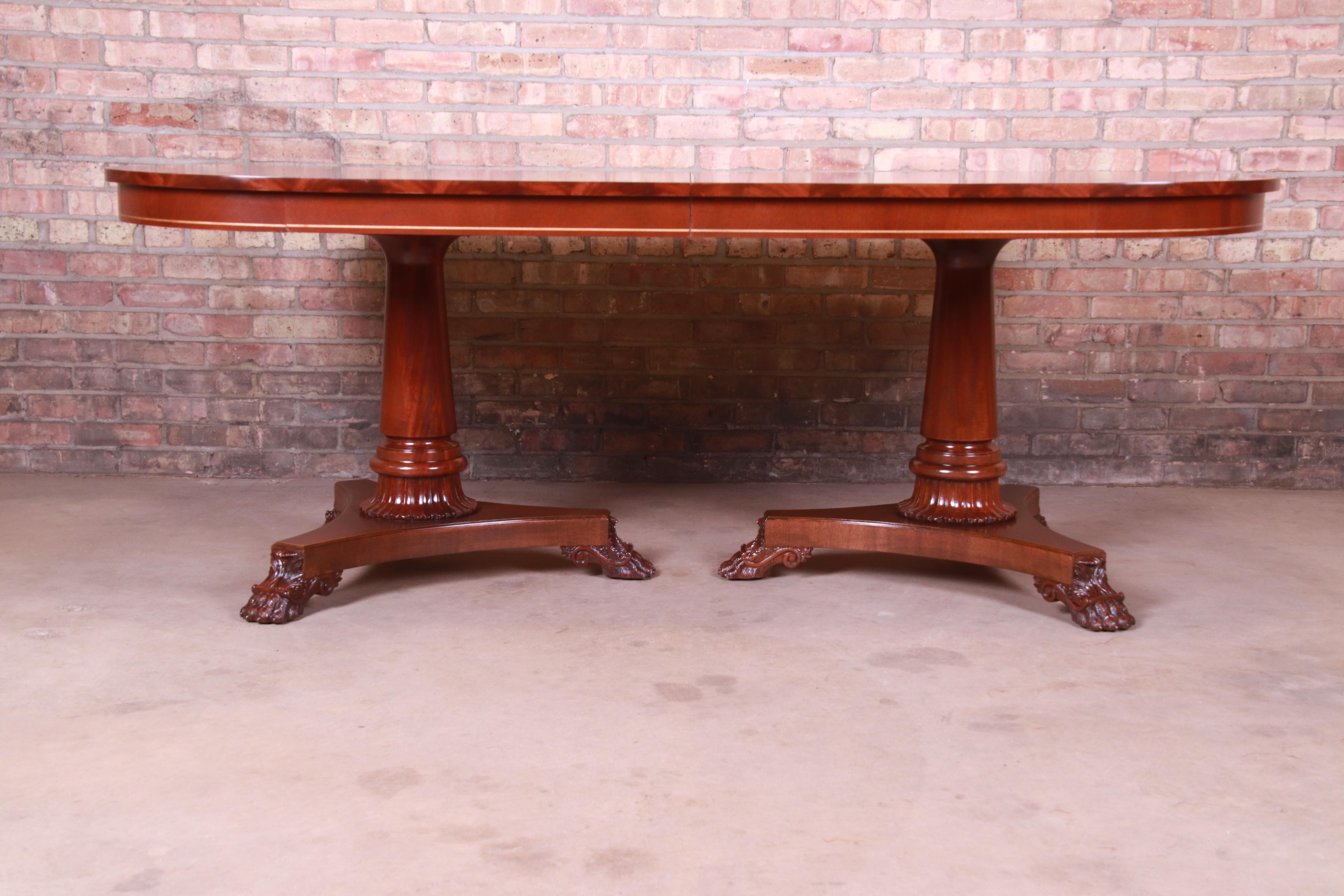 Kindel Furniture Neoclassical Banded Mahogany Extension Dining Table, Restored For Sale 2