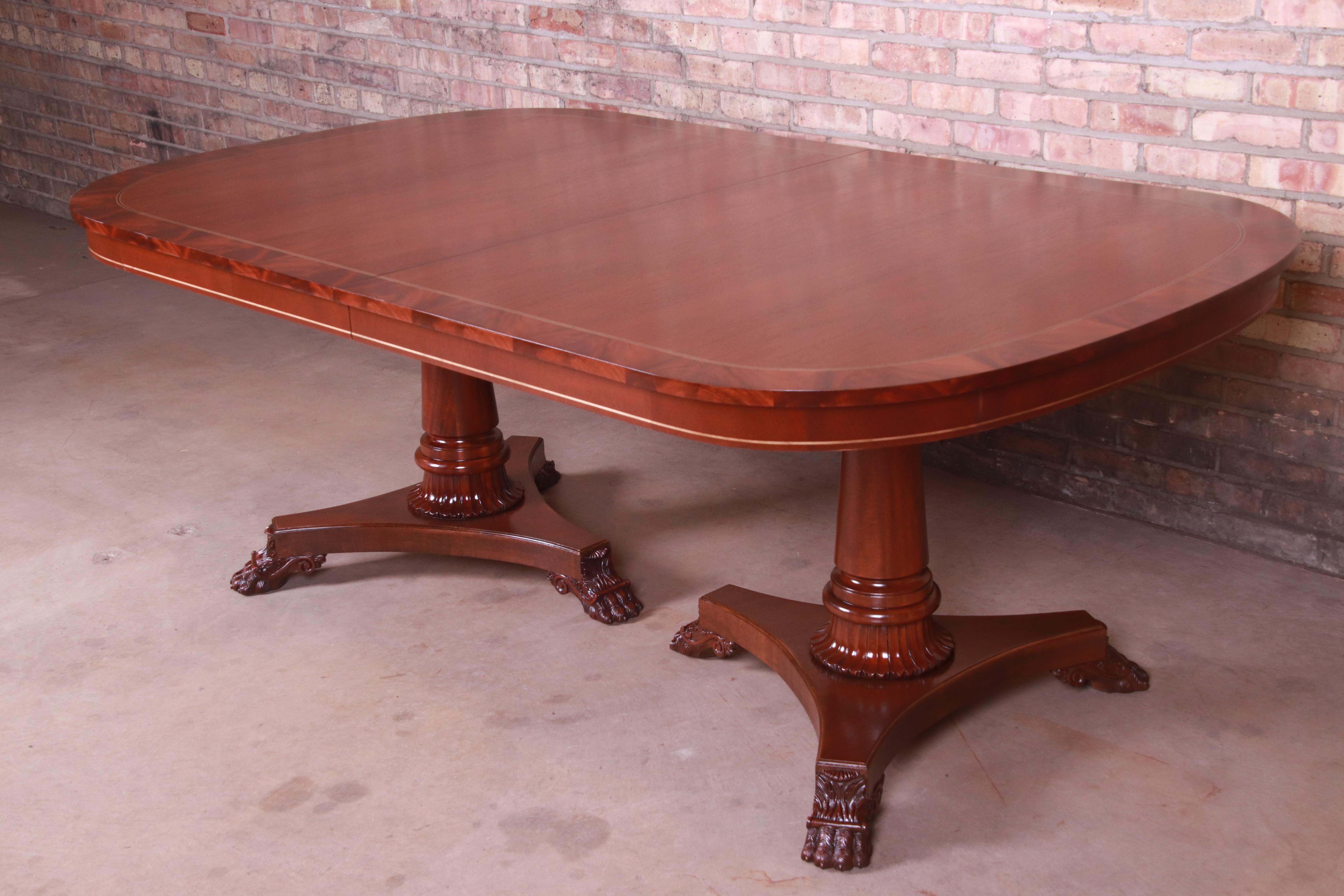 Kindel Furniture Neoclassical Banded Mahogany Extension Dining Table, Restored For Sale 3