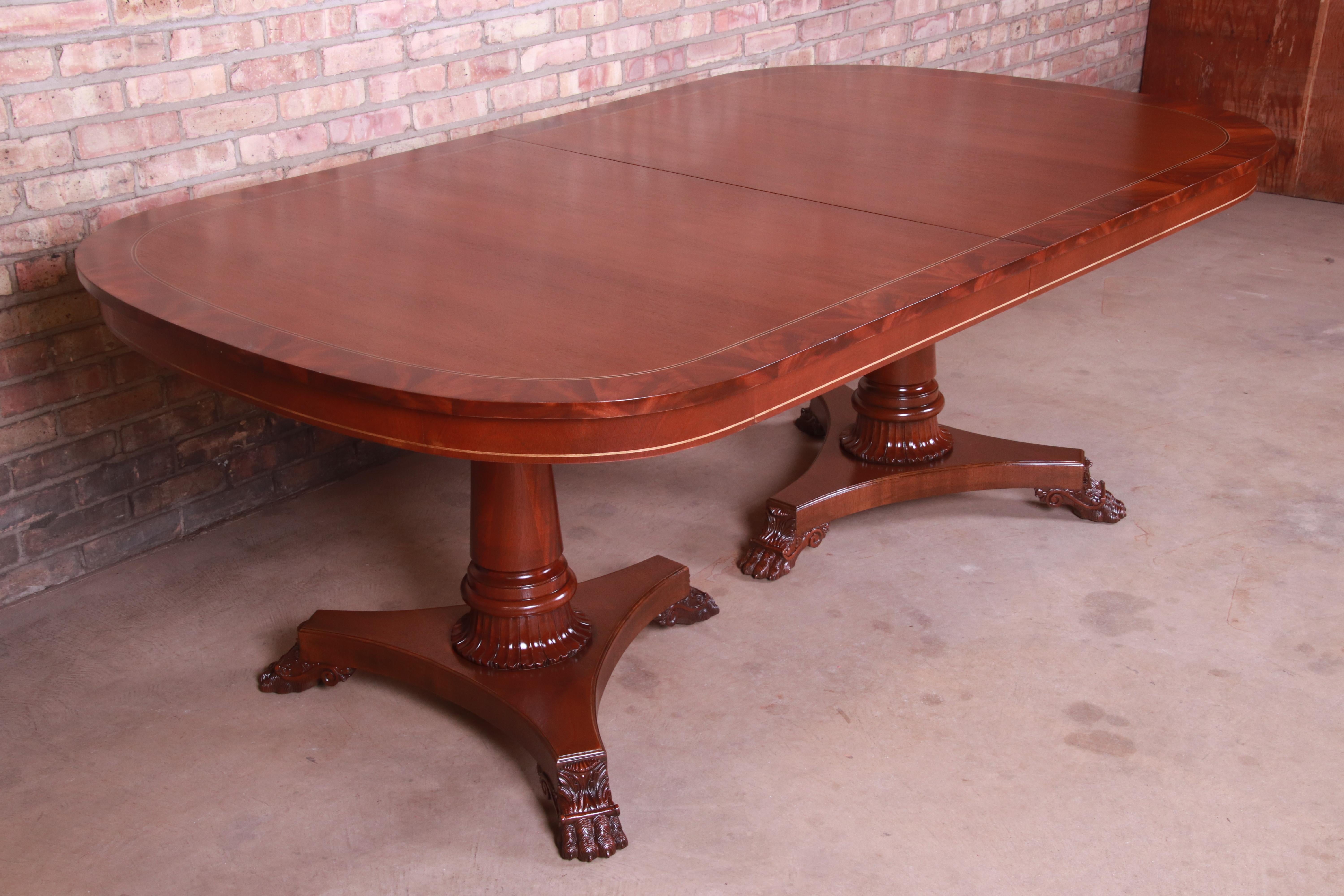 Kindel Furniture Neoclassical Banded Mahogany Extension Dining Table, Restored For Sale 5