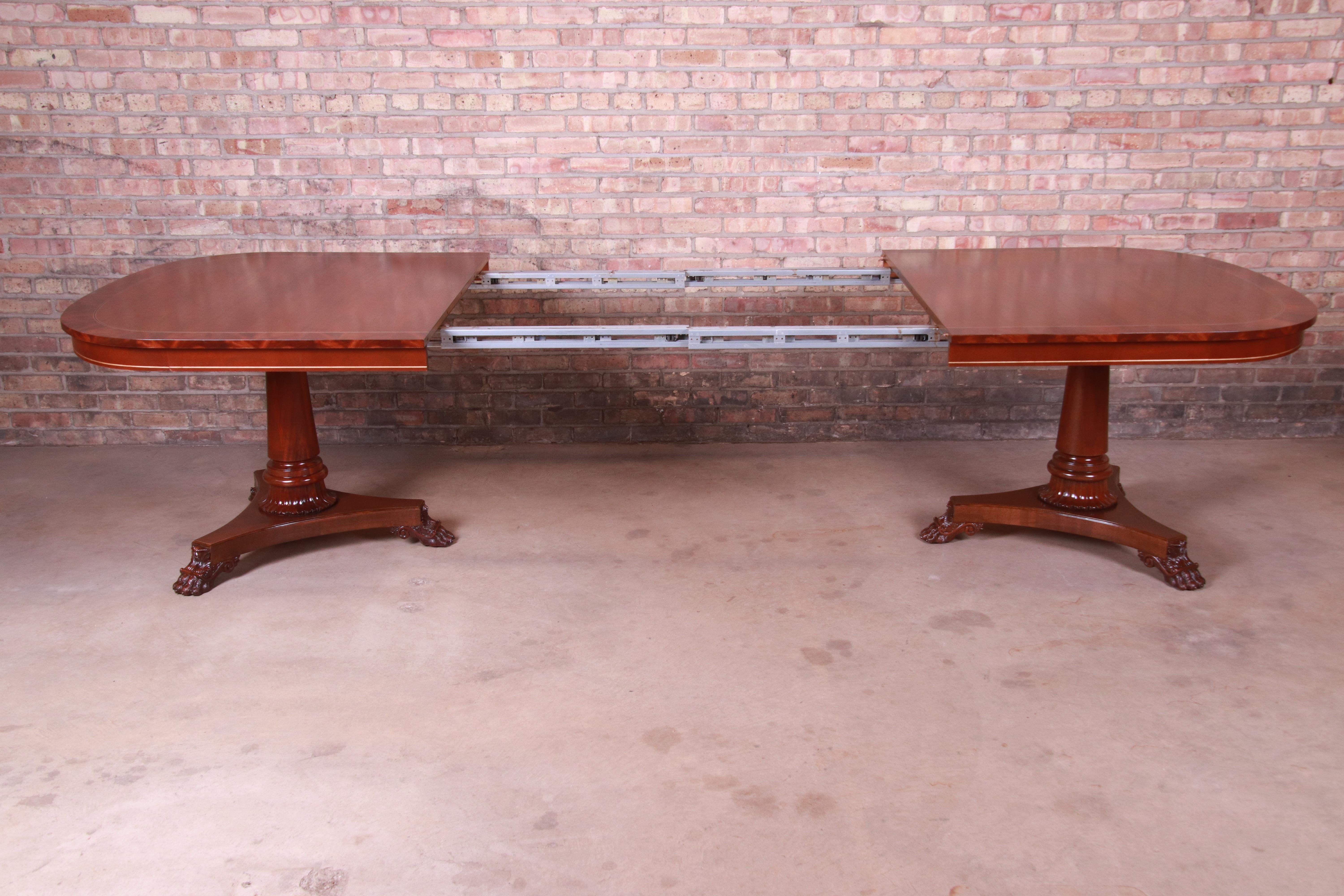 Late 20th Century Kindel Furniture Neoclassical Banded Mahogany Extension Dining Table, Restored For Sale