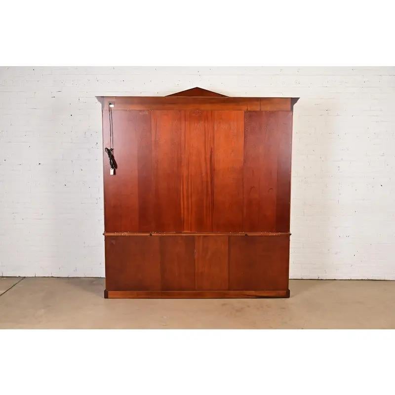 Kindel Furniture Neoclassical Carved Mahogany Breakfront Bookcase Cabinet For Sale 12