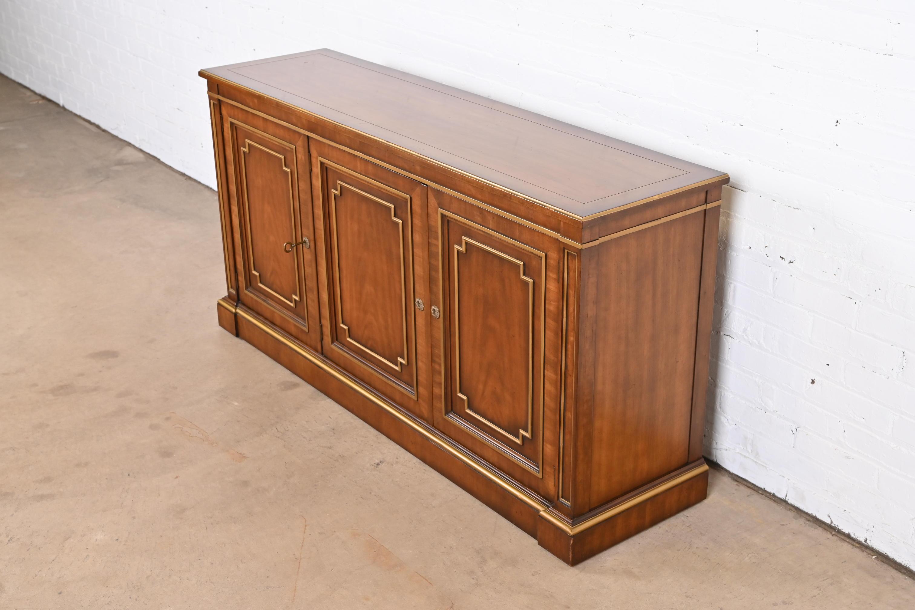 Kindel Furniture Neoclassical Cherry and Gold Gilt Sideboard Credenza In Good Condition In South Bend, IN