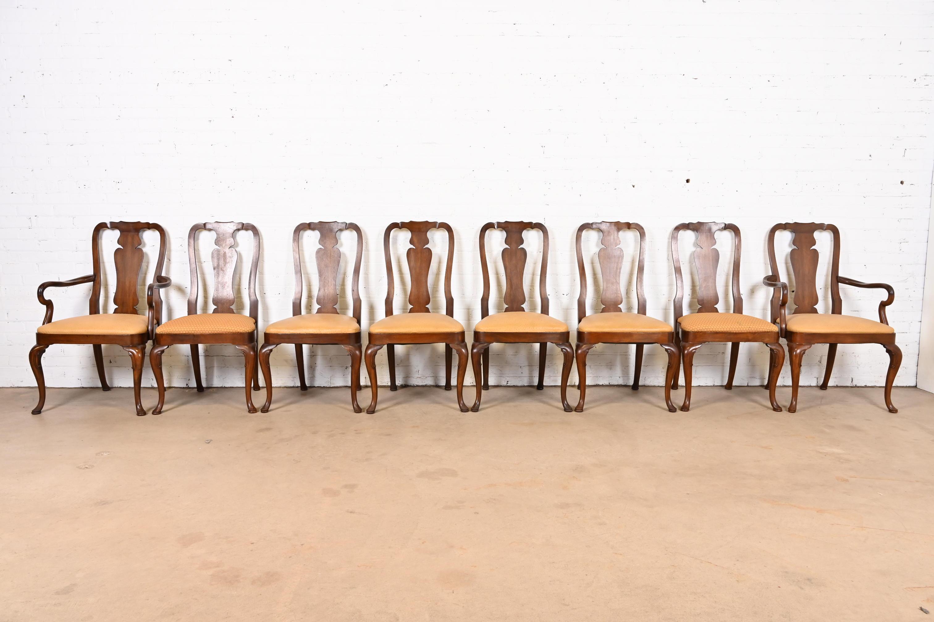 Late 20th Century Kindel Furniture Queen Anne Solid Mahogany Dining Chairs, Set of Eight For Sale