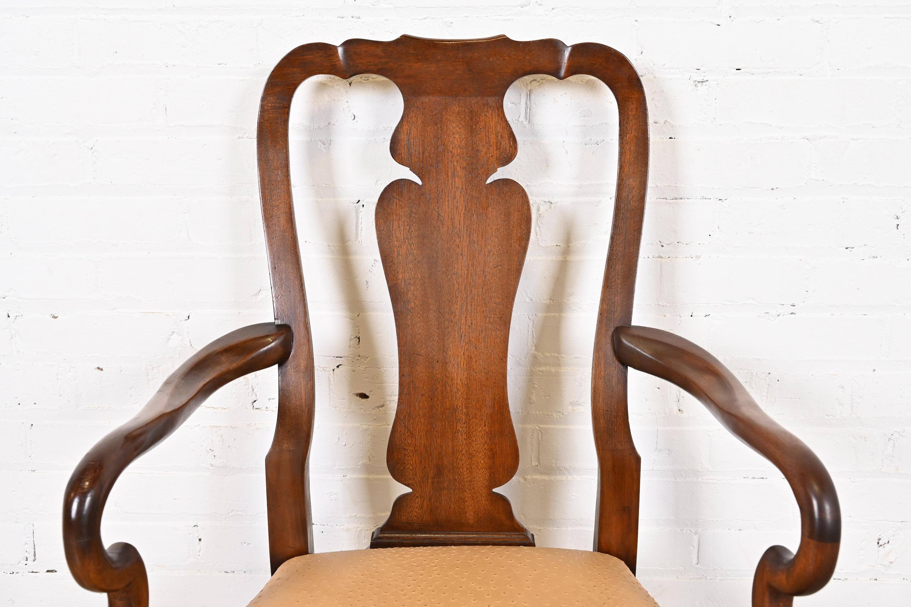 Kindel Furniture Queen Anne Solid Mahogany Dining Chairs, Set of Eight For Sale 2