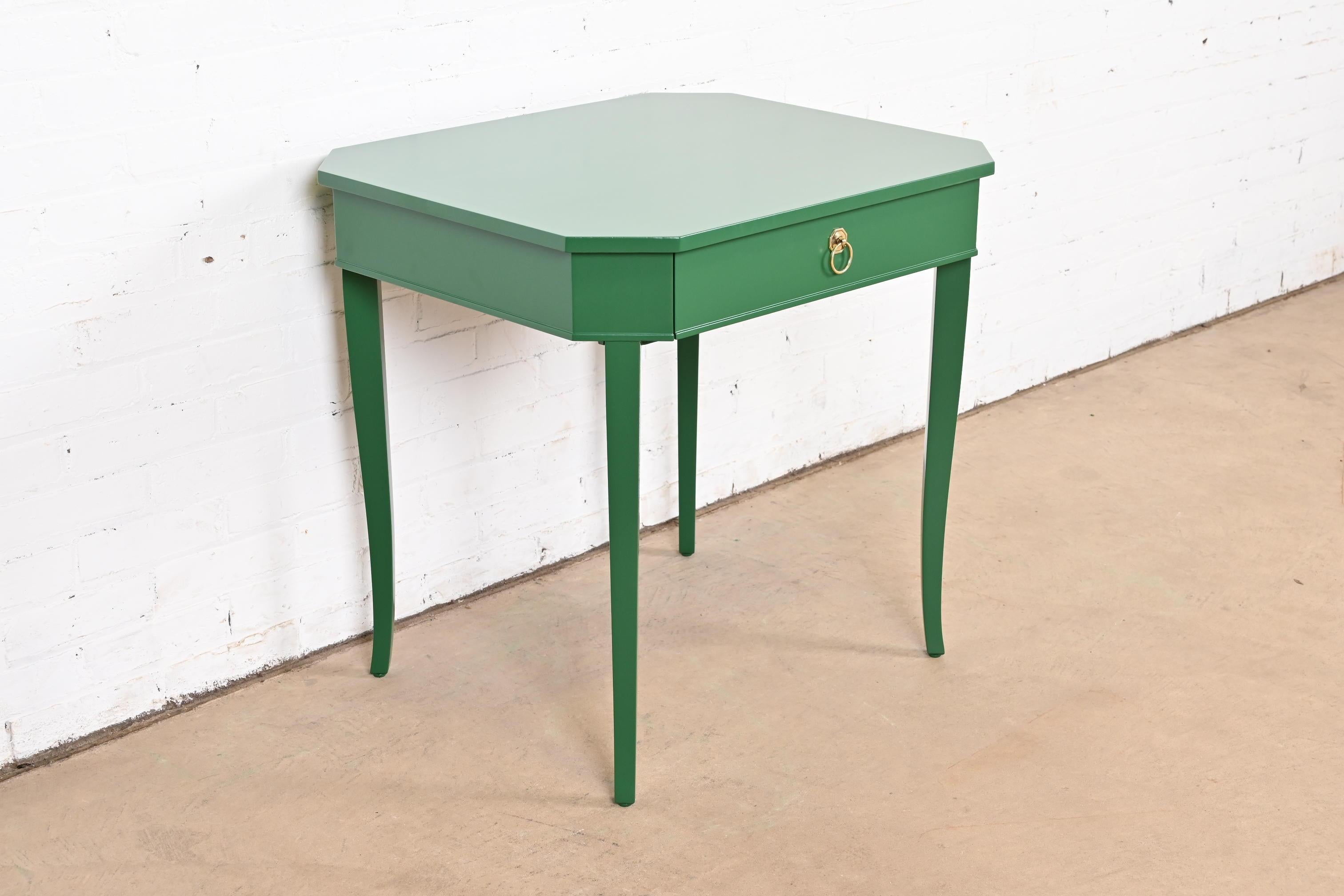 Kindel Furniture Regency Green Lacquered Tea Table, Newly Refinished In Good Condition In South Bend, IN