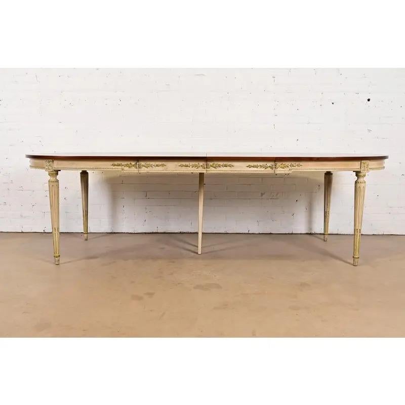 Mesa de Comedor Extensible Estilo Regencia Francesa Kindel Furniture, Circa 1960s Estadounidense en venta