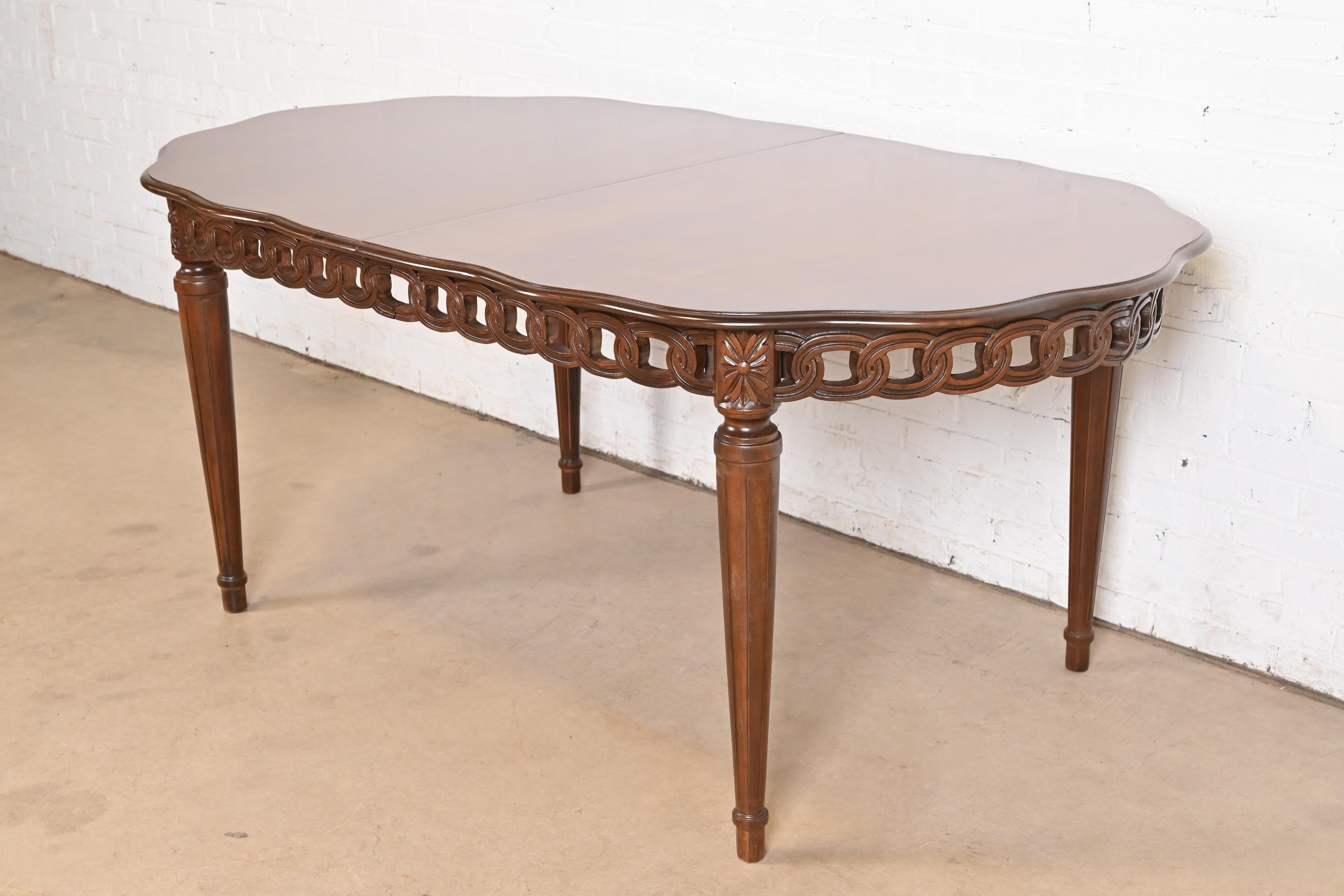 Kindel Furniture Style French Regency Louis XVI Dining Table, Newly Refinished For Sale 3