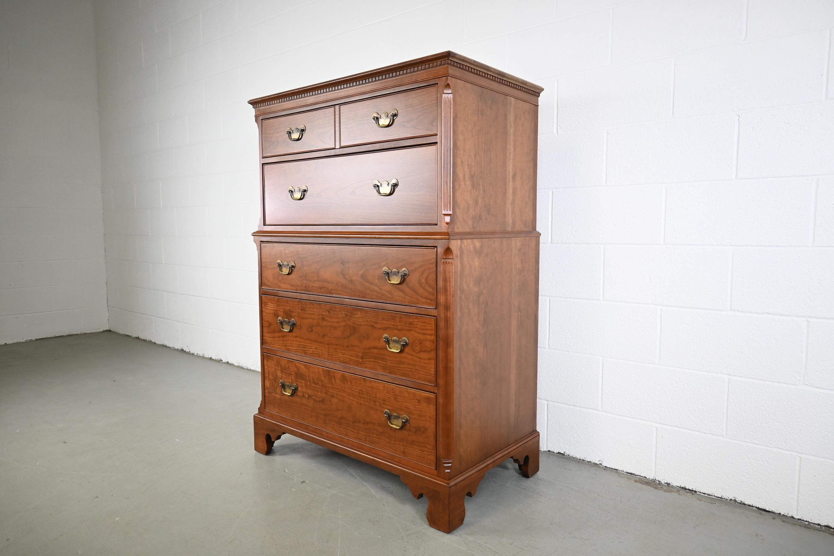 Kindel Furniture Traditional Georgian Cherry Highboy Dresser In Excellent Condition In Morgan, UT