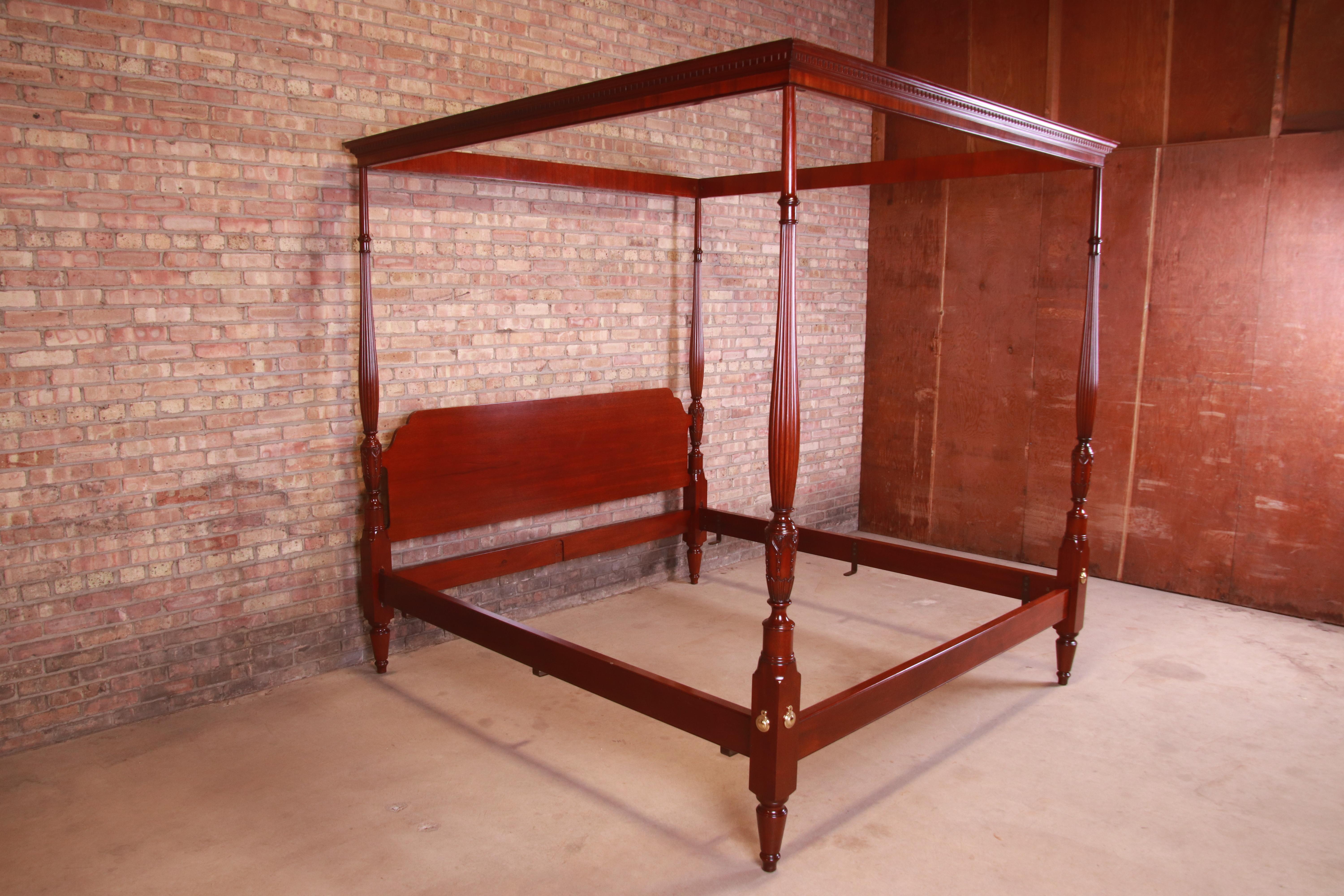 Kindel Furniture Winterthur Collection Georgian Mahogany King Size Tester Bed In Good Condition In South Bend, IN