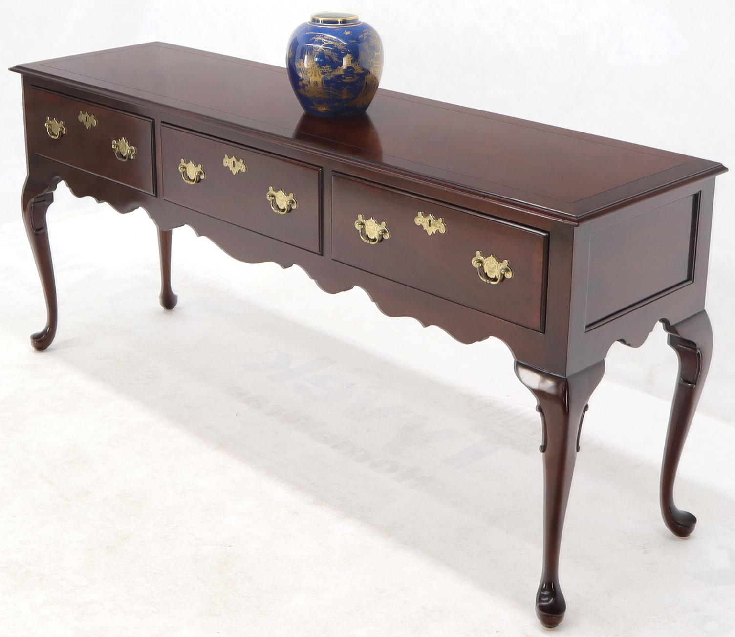 Kindel Mahogany Queen Anne 3-Drawer Sideboard For Sale 6