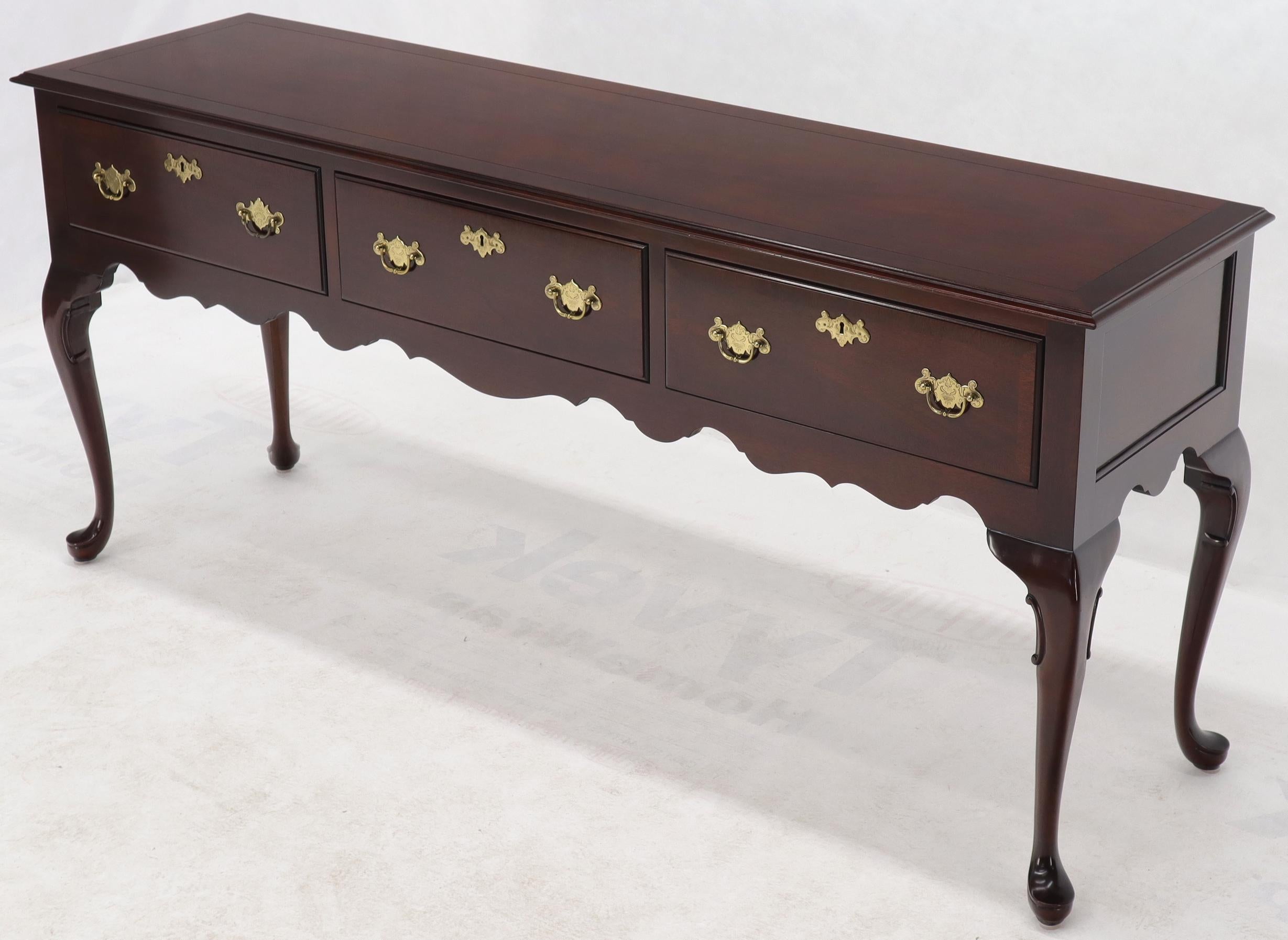 Kindel Mahogany Queen Anne 3-Drawer Sideboard For Sale 1