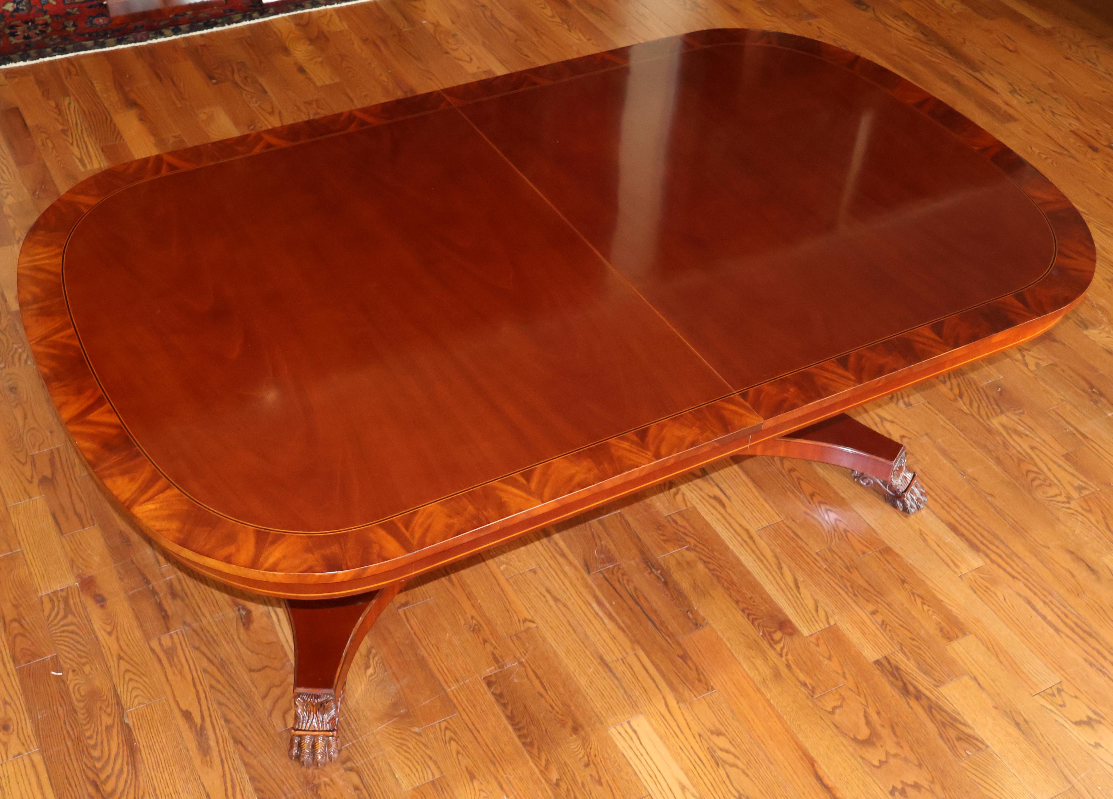 Kindel National Trust Empire Neo Classical Style Mahogany Dining Table en vente 8