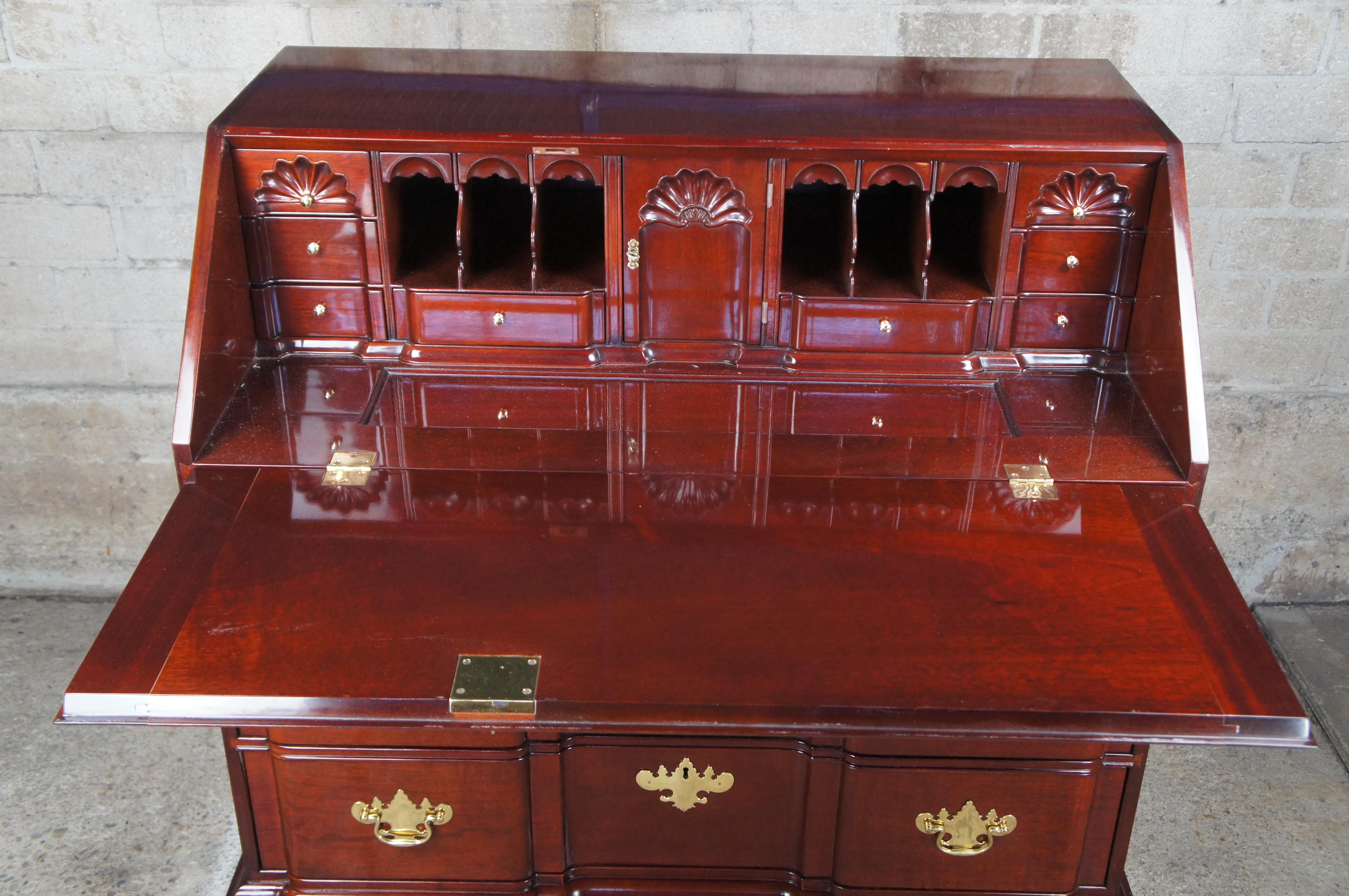 Kindel Winterthur Collection Mahogany Goddard Townsend Secretary Writing Desk In Good Condition For Sale In Dayton, OH