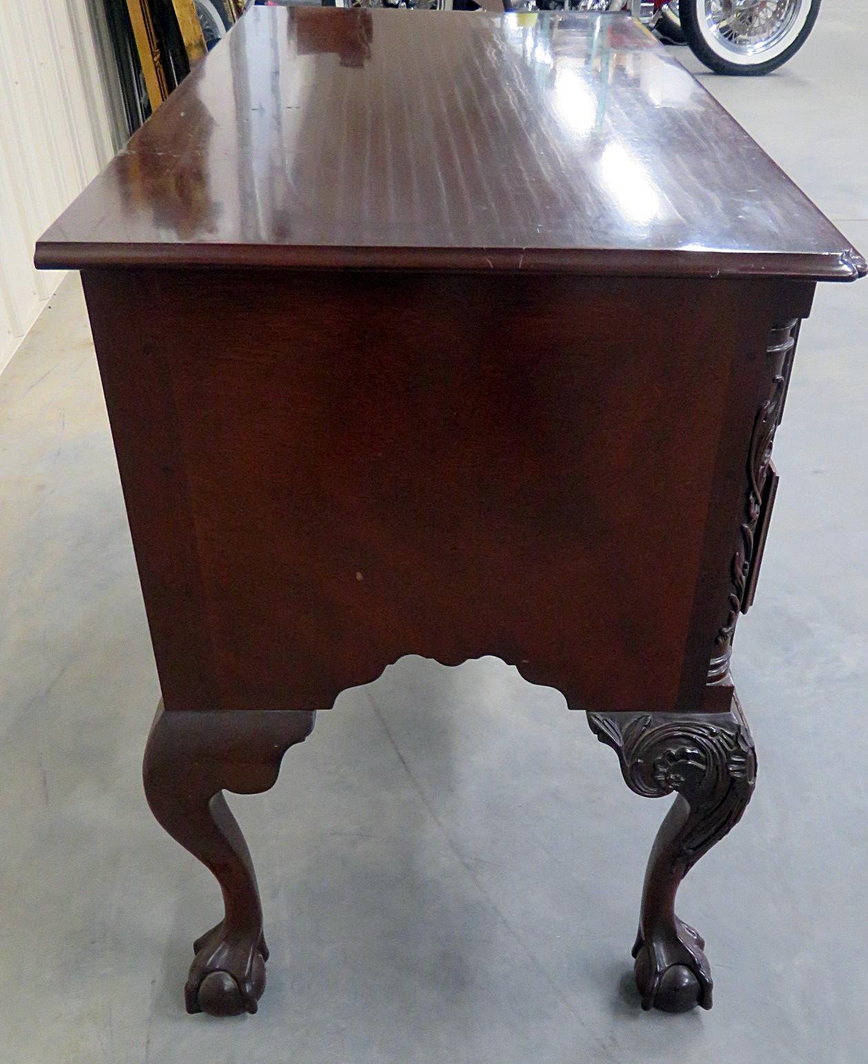 Kindel Winterthur Georgian Style Lowboy 4