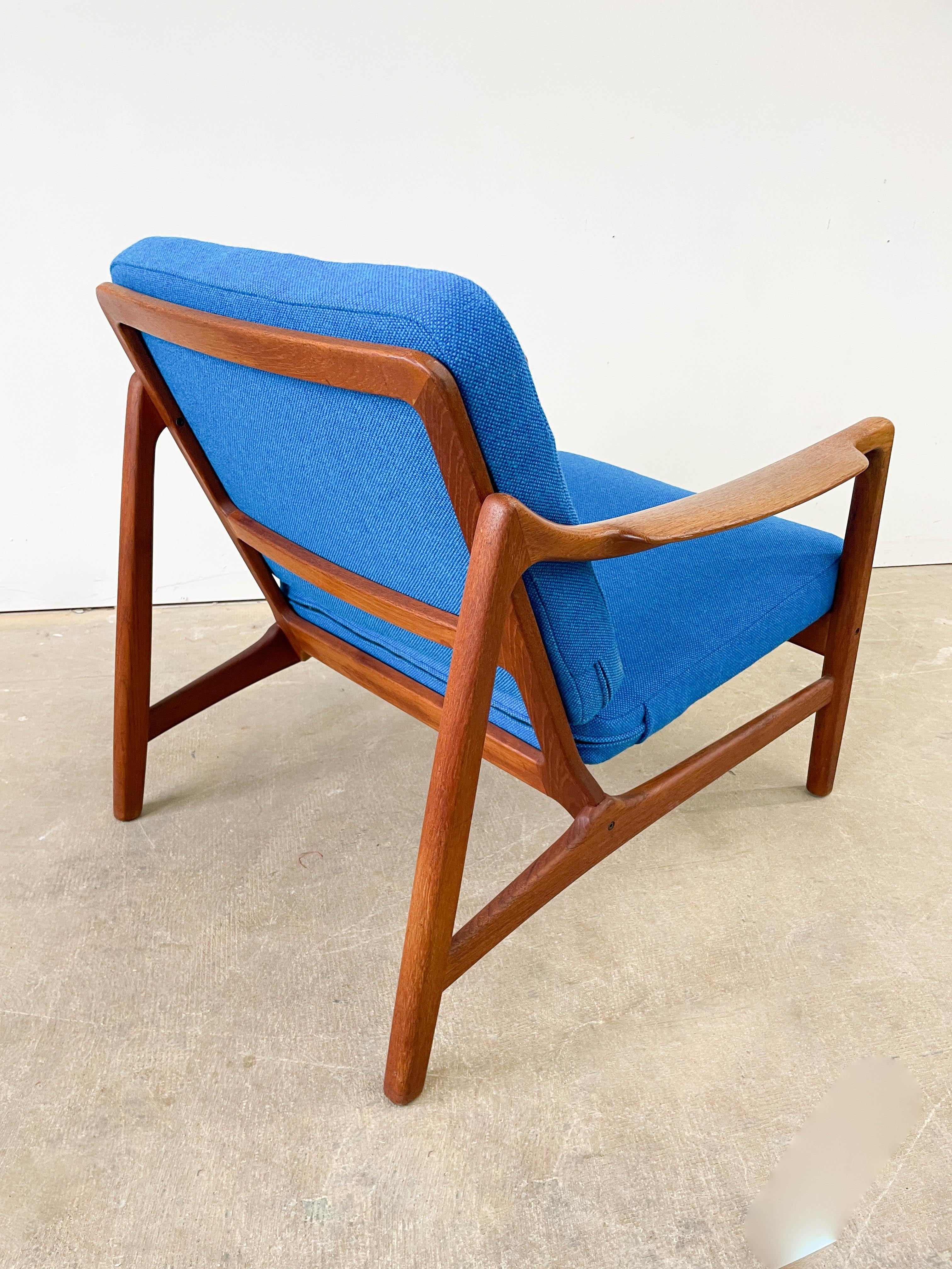 Kindt Larsen Teak Lounge Chairs 116 for France and Son For Sale 5