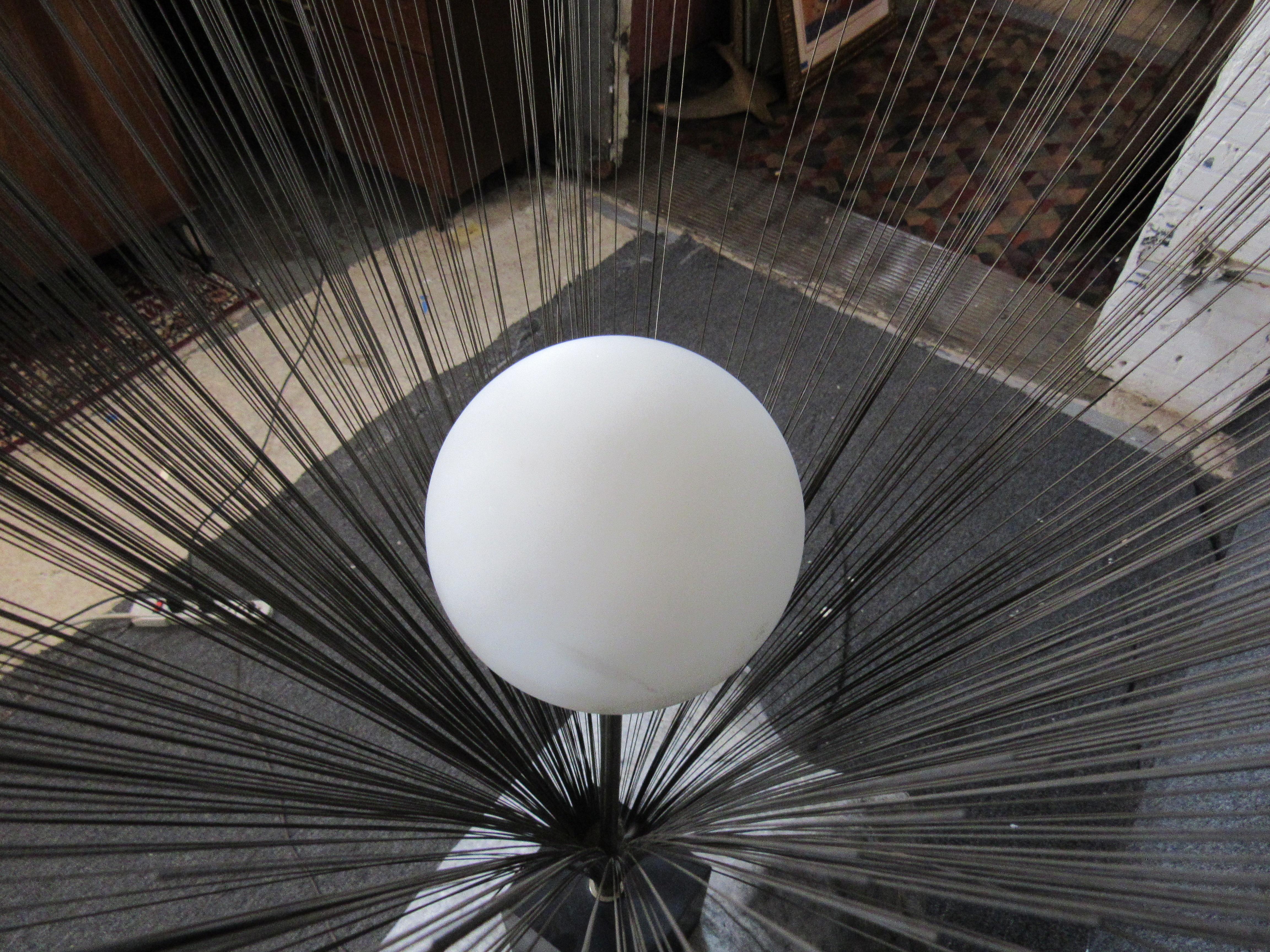 Kinetic Bertoia Style Lamp by Laurel In Good Condition For Sale In Brooklyn, NY