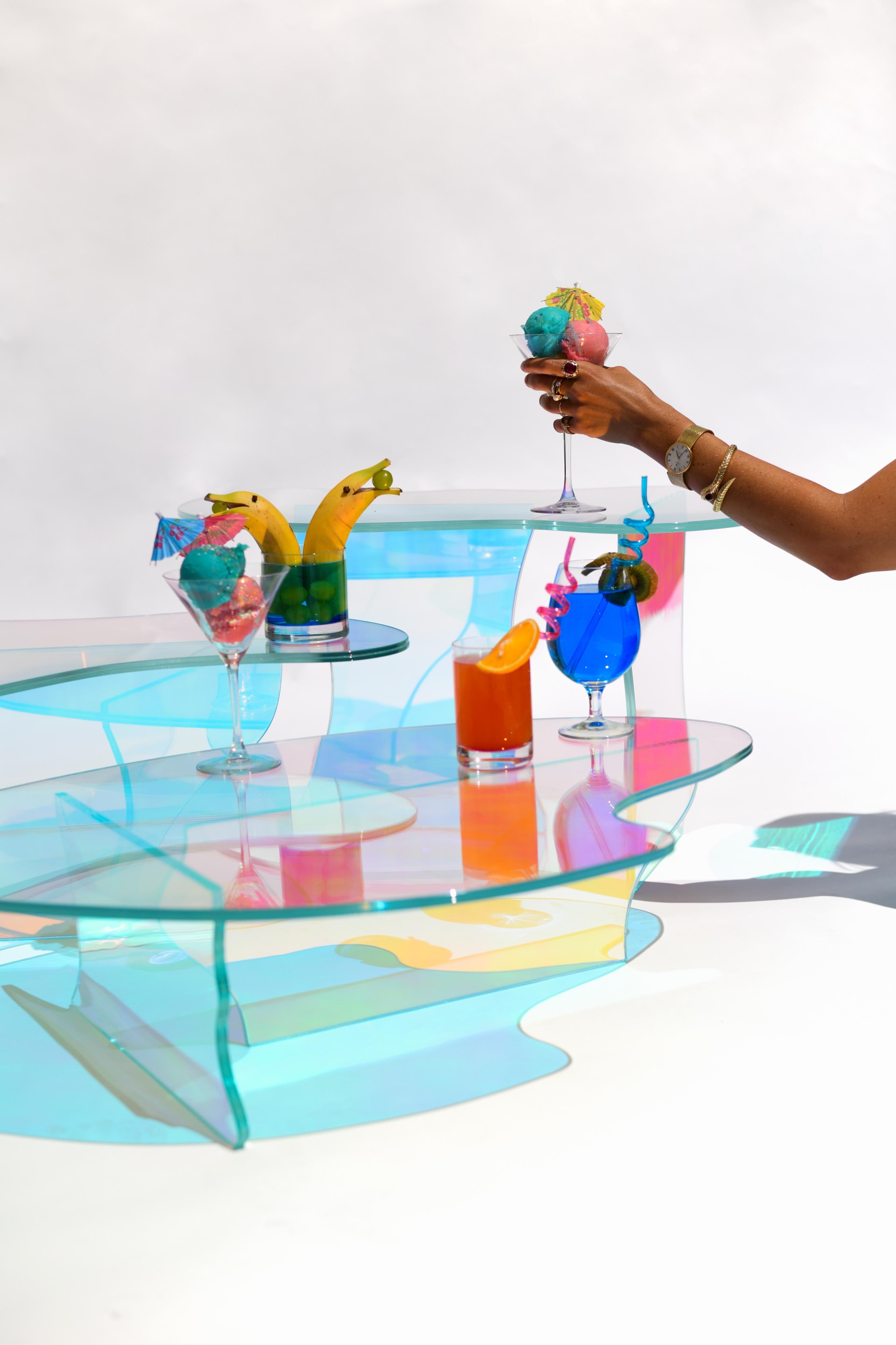 Table en verre aux couleurs cinétiques de Brajak Vitberg en vente 4