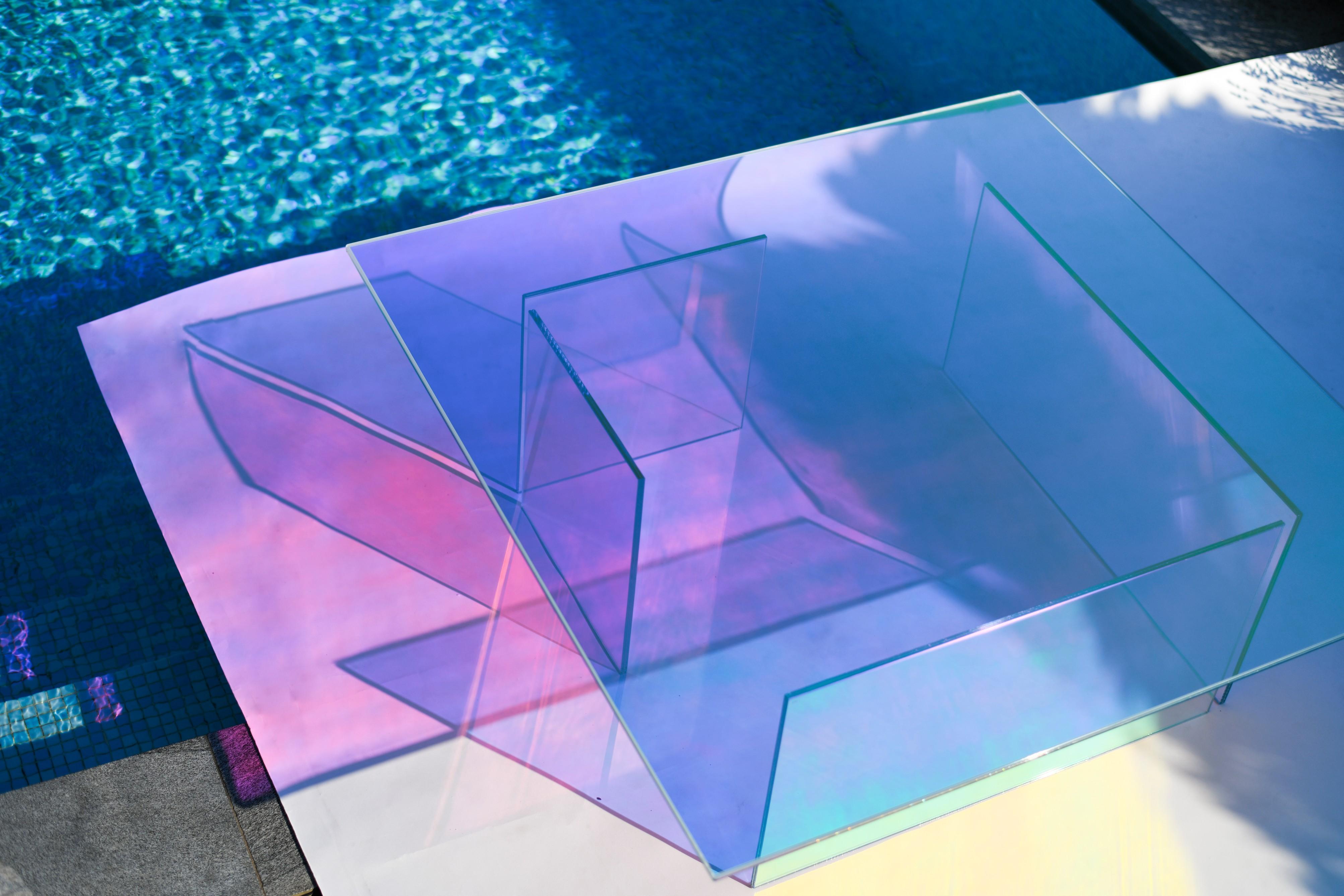 Moderne Table en verre aux couleurs cinétiques de Brajak Vitberg en vente