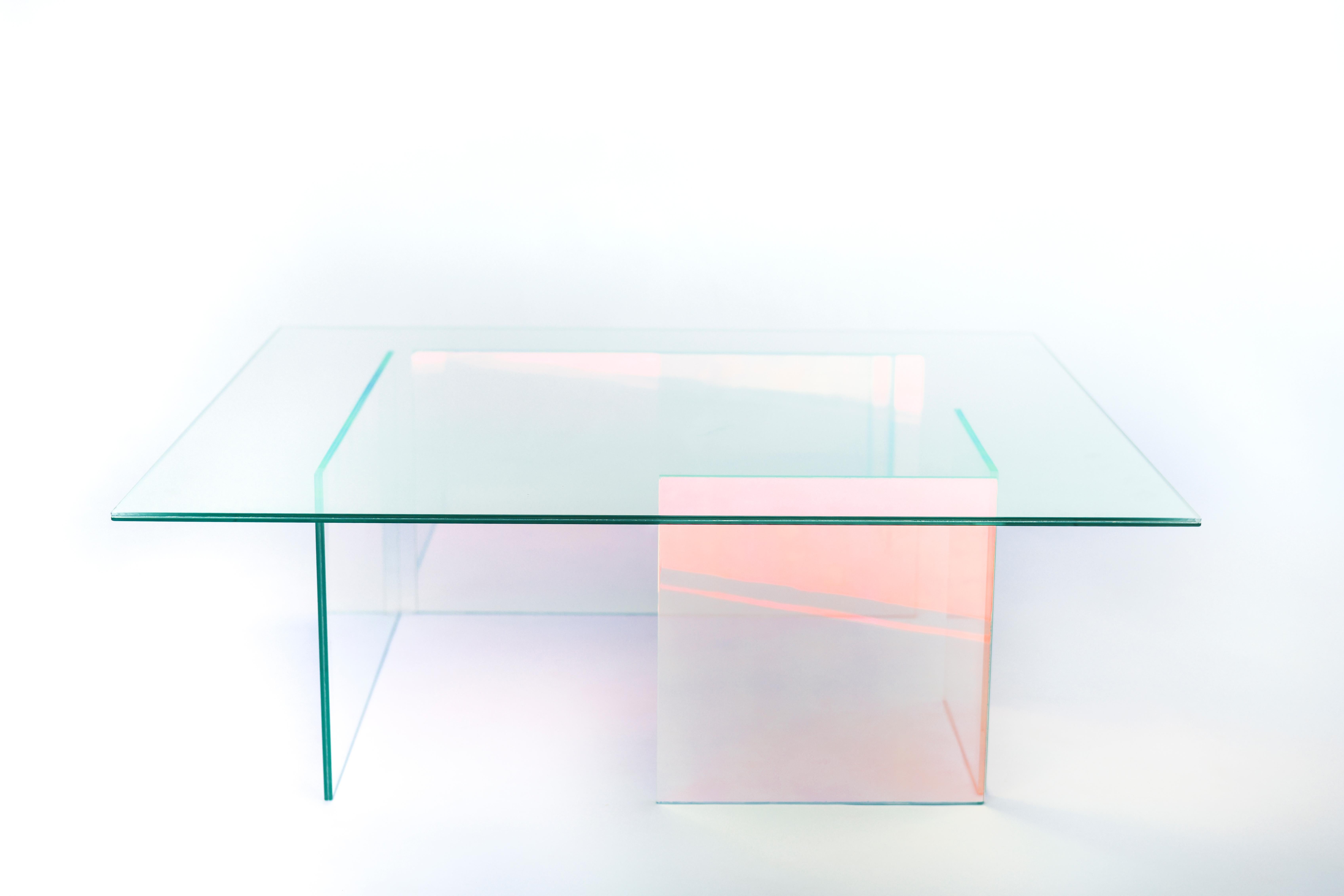 Verre Table en verre aux couleurs cinétiques de Brajak Vitberg en vente