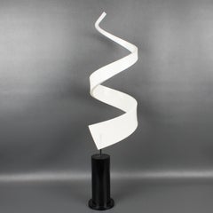 Kinetic Lucite Plexiglass Obelisk Sculpture, circa 1970