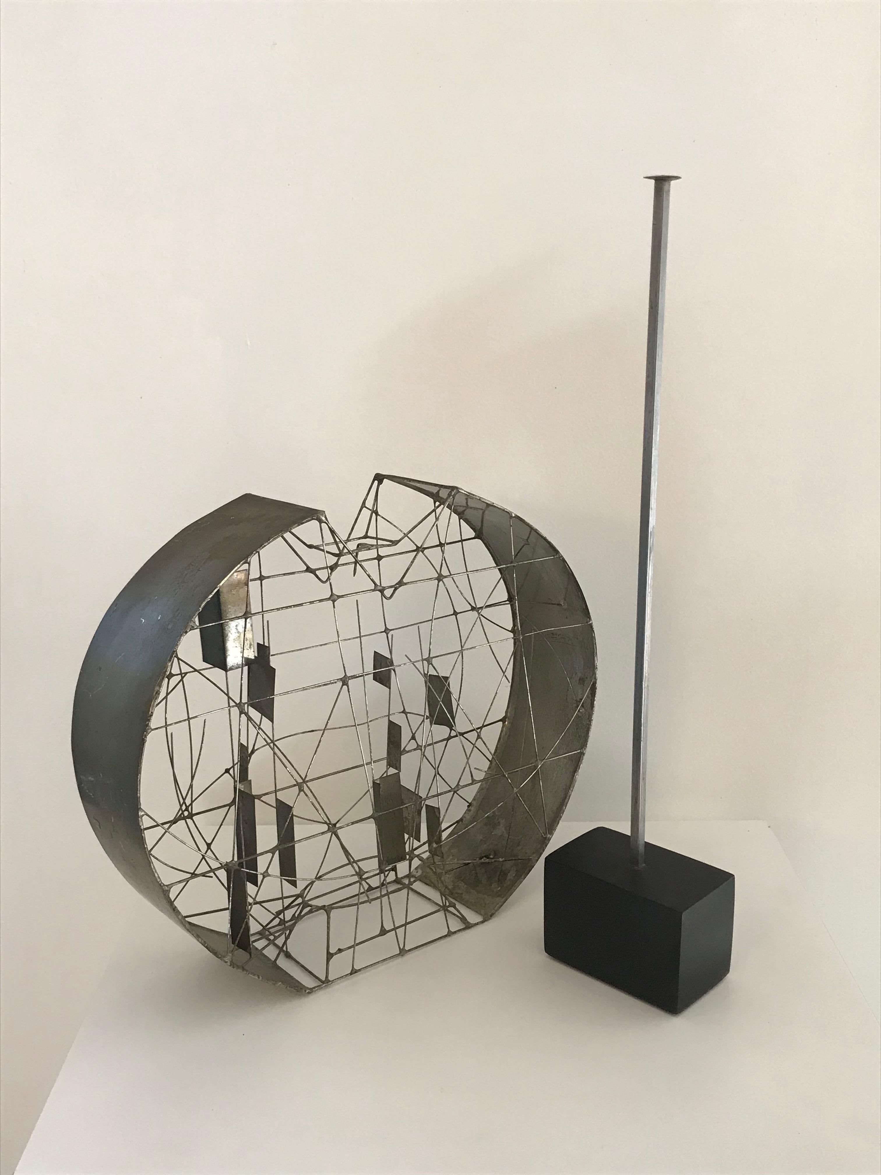 kinetic or mobile sculpture