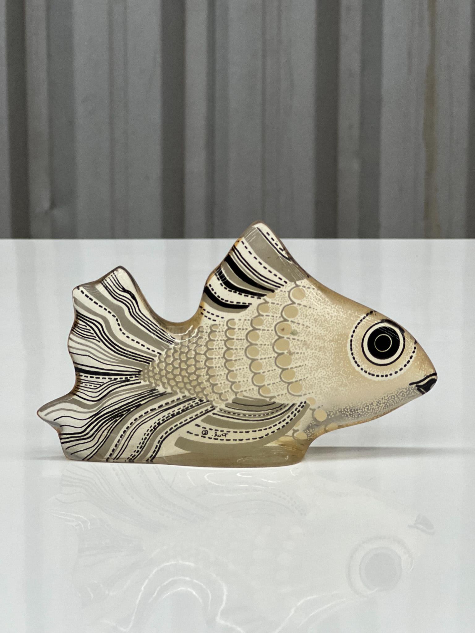 Mid-Century Modern Kinetic Sculpture of a Goldfish in Resin by Abraham Palatinik, 1960s For Sale