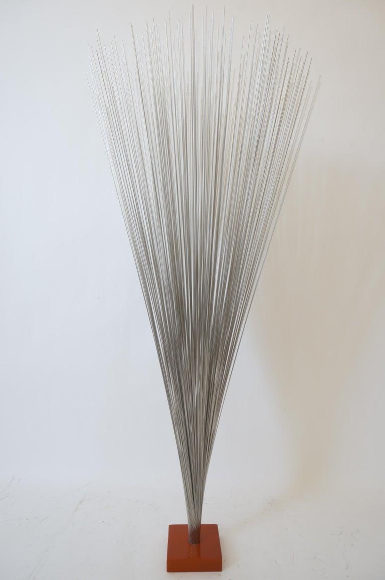Kinetic Spray Sculpture Style of Harry Bertoia In Good Condition For Sale In West Palm Beach, FL