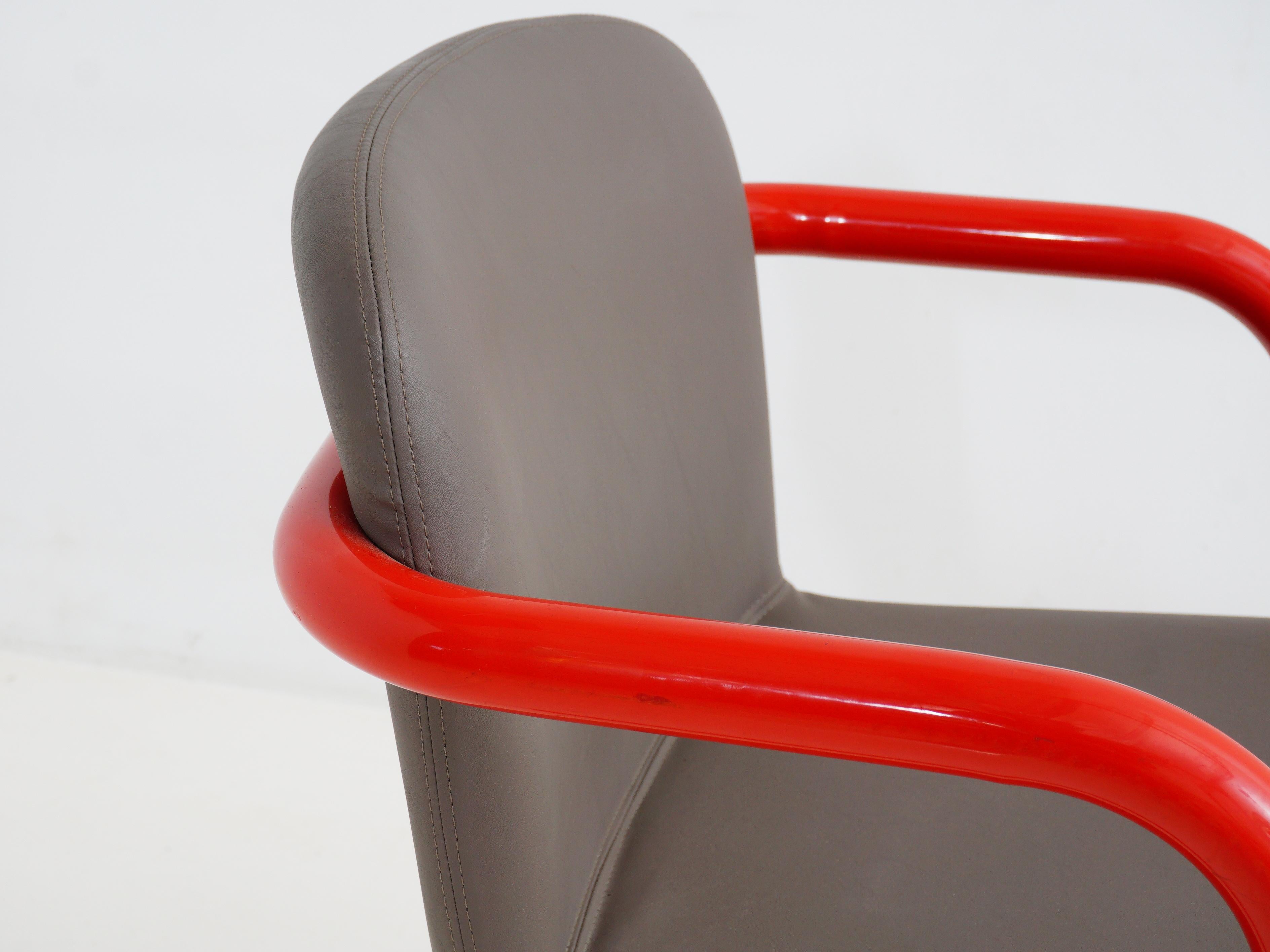 Kinetics Cantilever Chair, 1970s In Good Condition In Philadelphia, PA