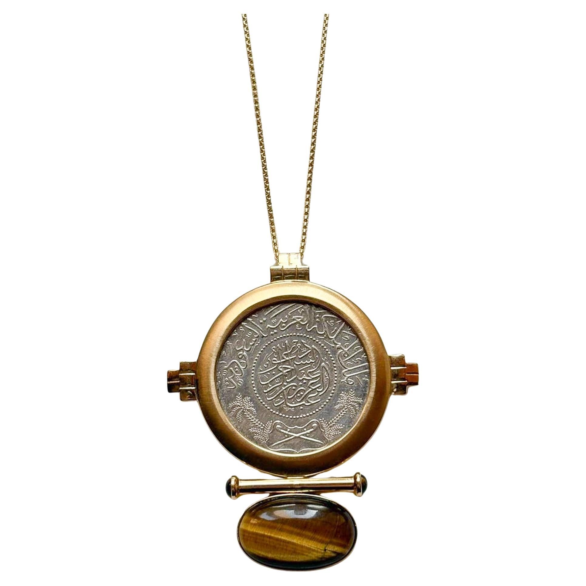 Rey abdulaziz Ezzie collar de monedas de plata con ojo de tigre en oro de 18 quilates by Ulia