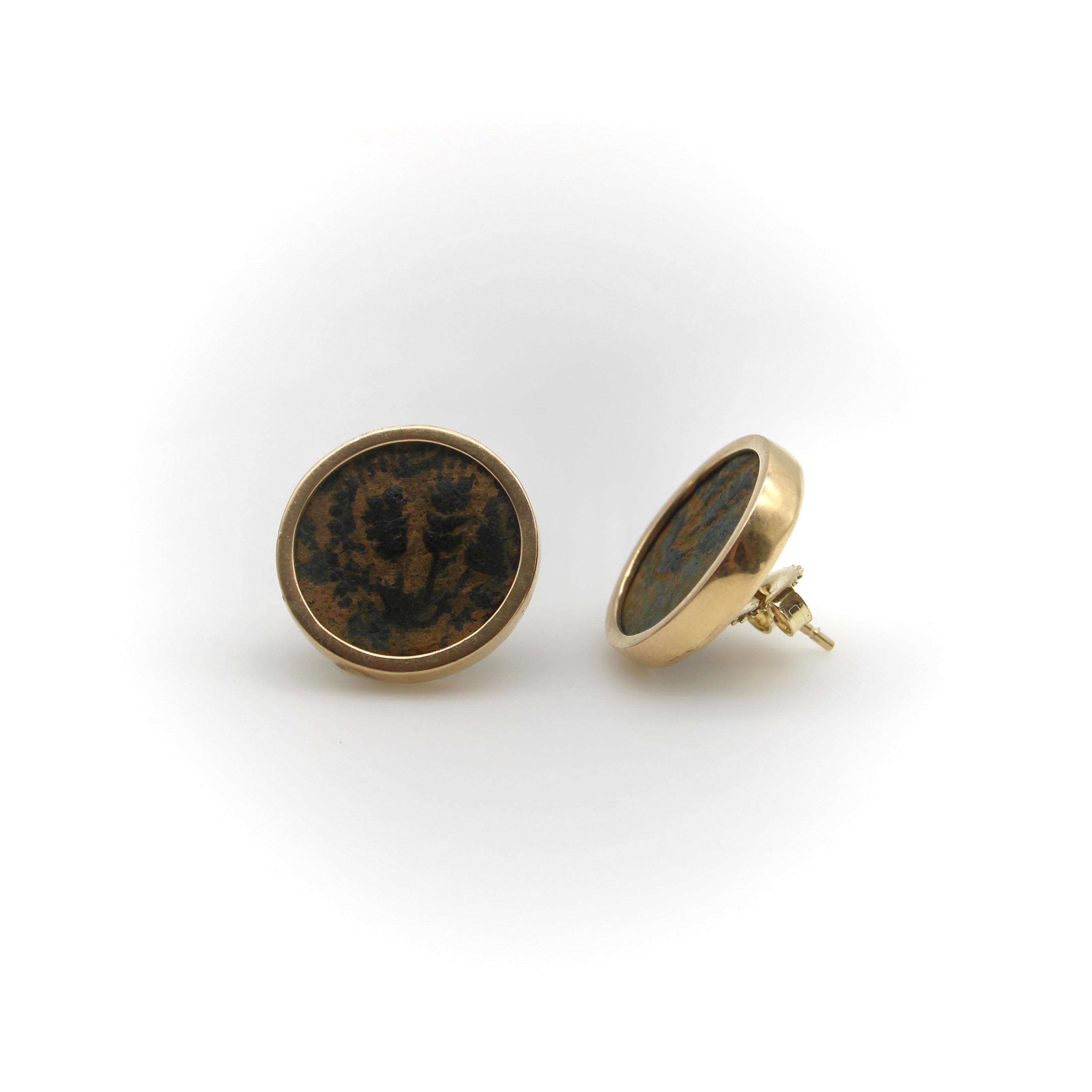 King Agrippa I Ancient Coin Earrings Set in 14K Gold In Good Condition For Sale In Venice, CA