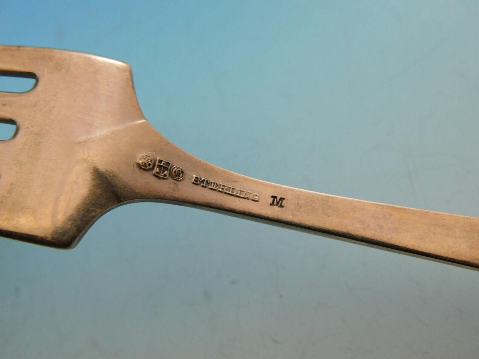 Service de couverts en argent Sterling King Albert by Whiting, 48 pièces. Cet ensemble comprend :

12 couteaux, 8 3/4