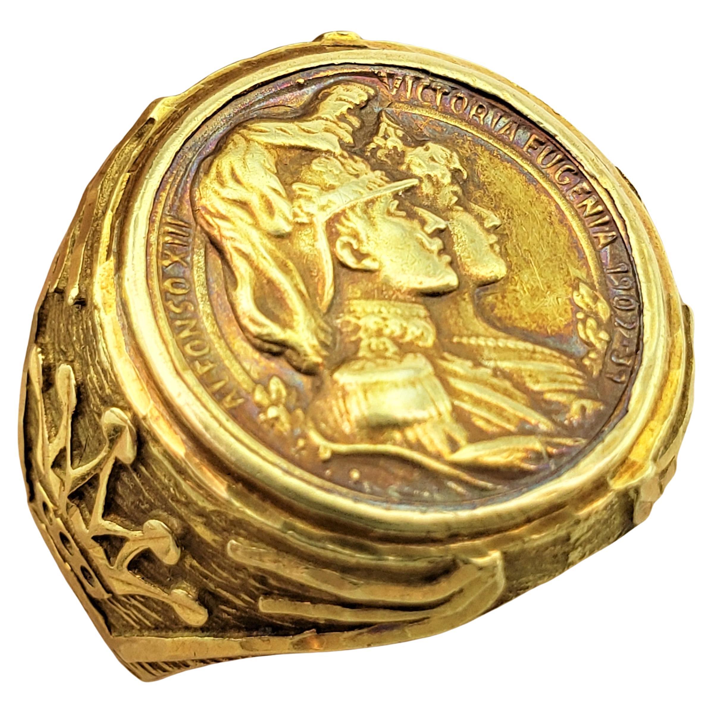 King Alphonso XIII & Queen Victoria Eugenie Commemorative 18 Karat Gold Ring