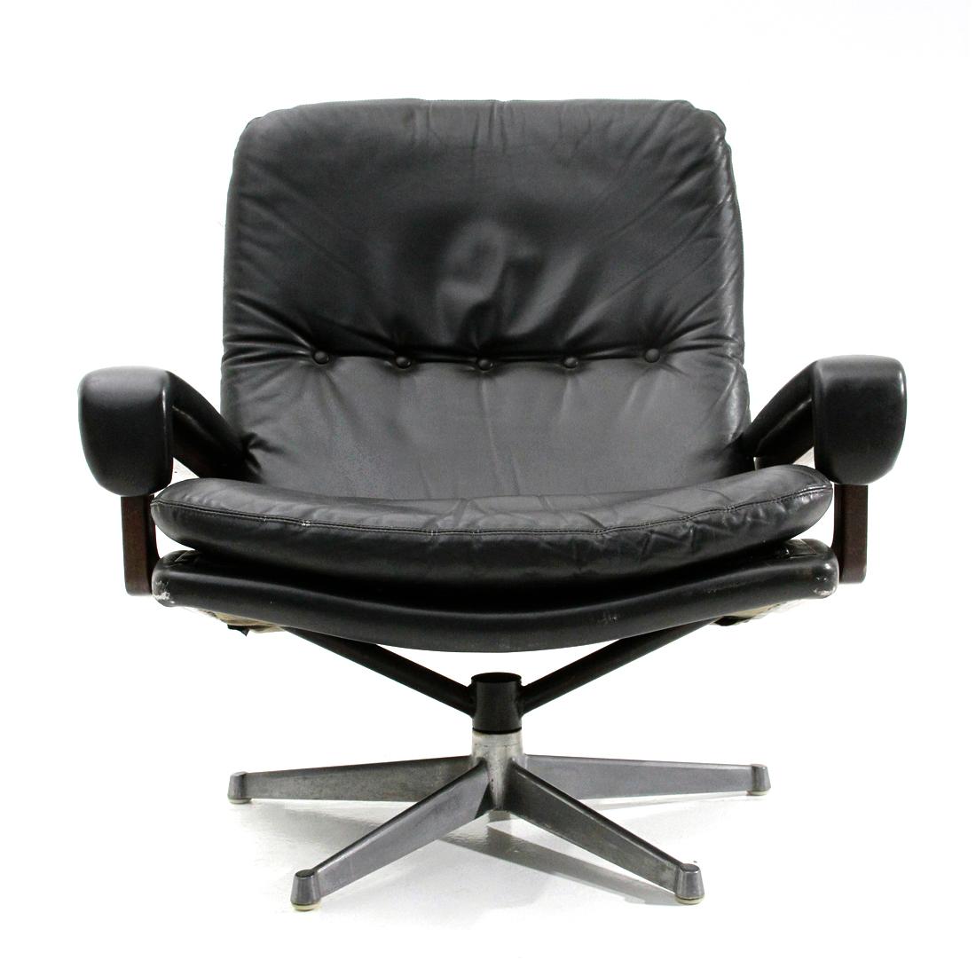 ‘King’ Armchair with Ottoman in Black Leather by André Vandenbeuck for Strässle 2