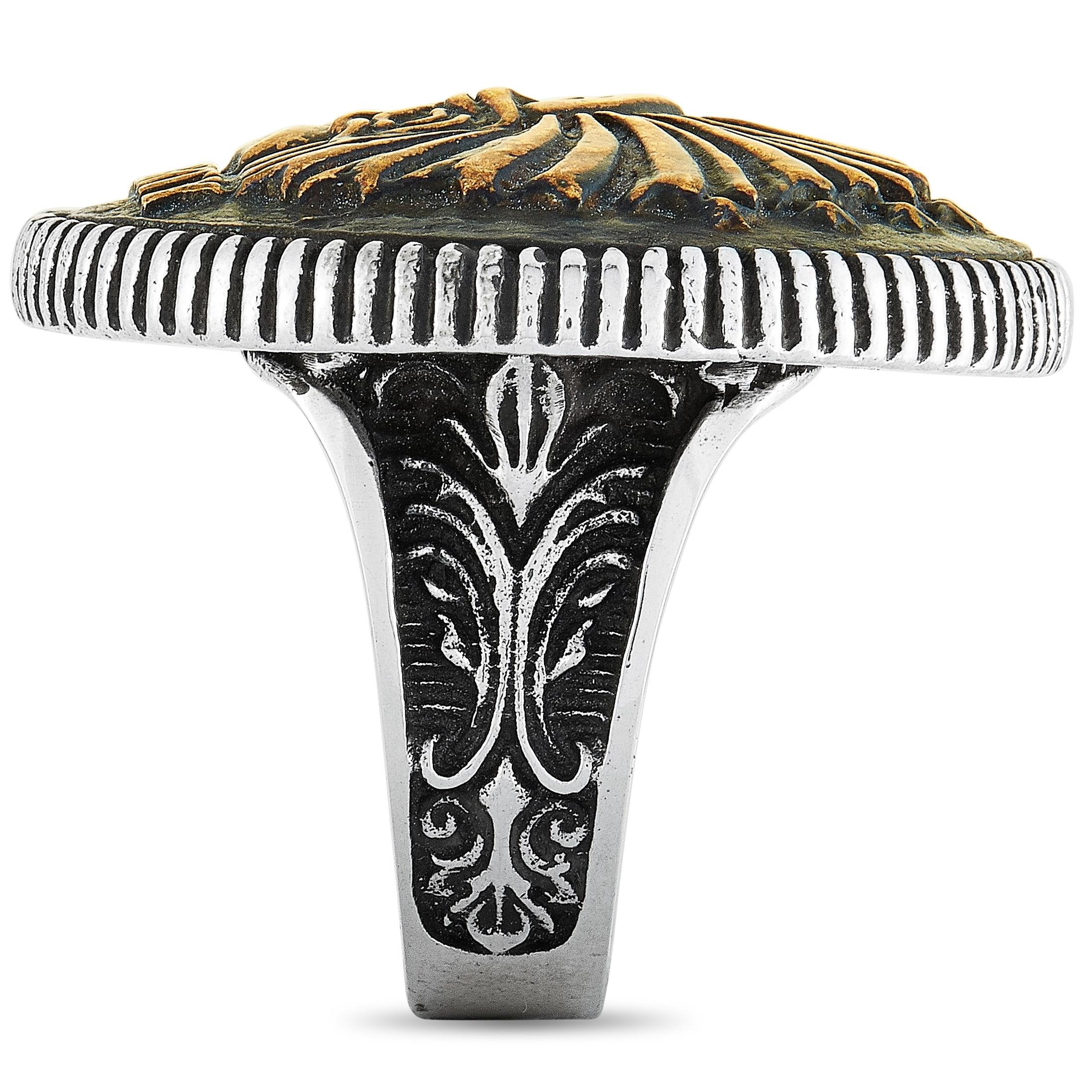 This King Baby ring is crafted from silver and weighs 54.6 grams. The ring boasts a band thickness of 6 mm and a top height of 7 mm, while the top dimensions measure 37 by 35 mm.

Offered in brand-new condition, this item includes the manufacturer’s
