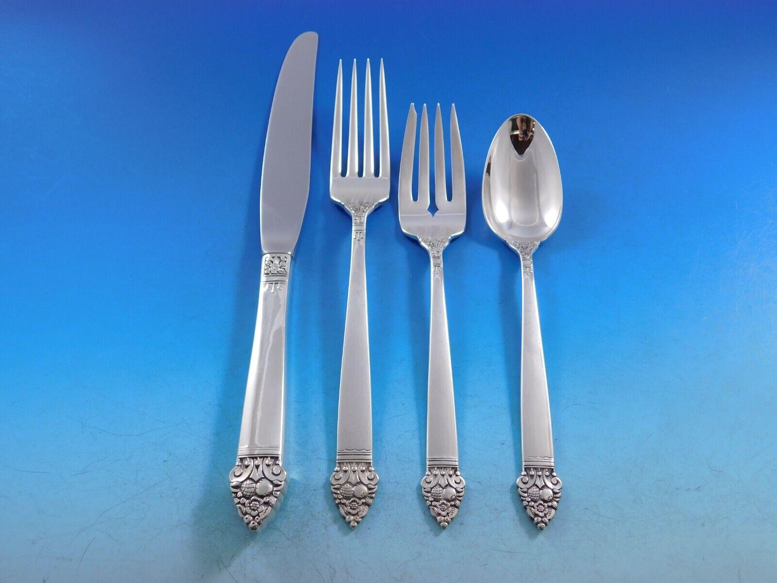 King Cedric by Oneida Sterling Silver Flatware Service For 8 Set 48 Pieces For Sale 1