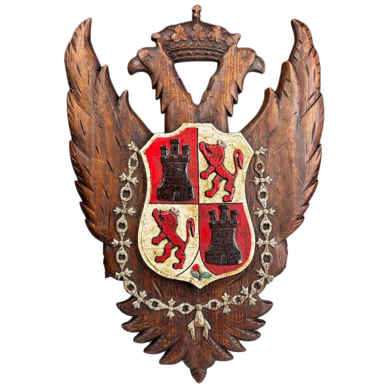Stemma di Toledo di Charles Spanish - Aquila a doppia testa scolpita a mano in vendita