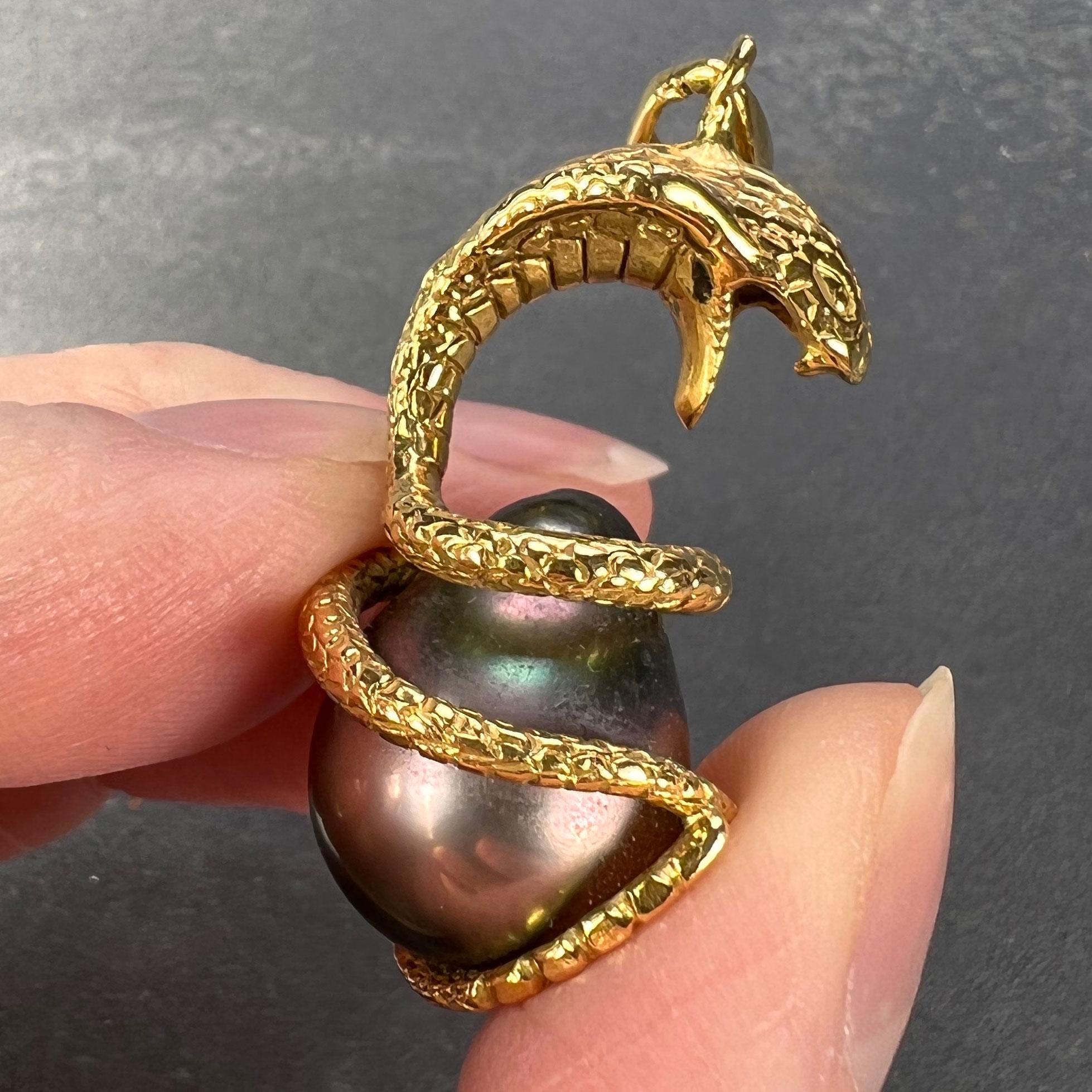 Uncut King Cobra Serpent Snake 18K Yellow Gold Tahitian Black Pearl Pendant For Sale