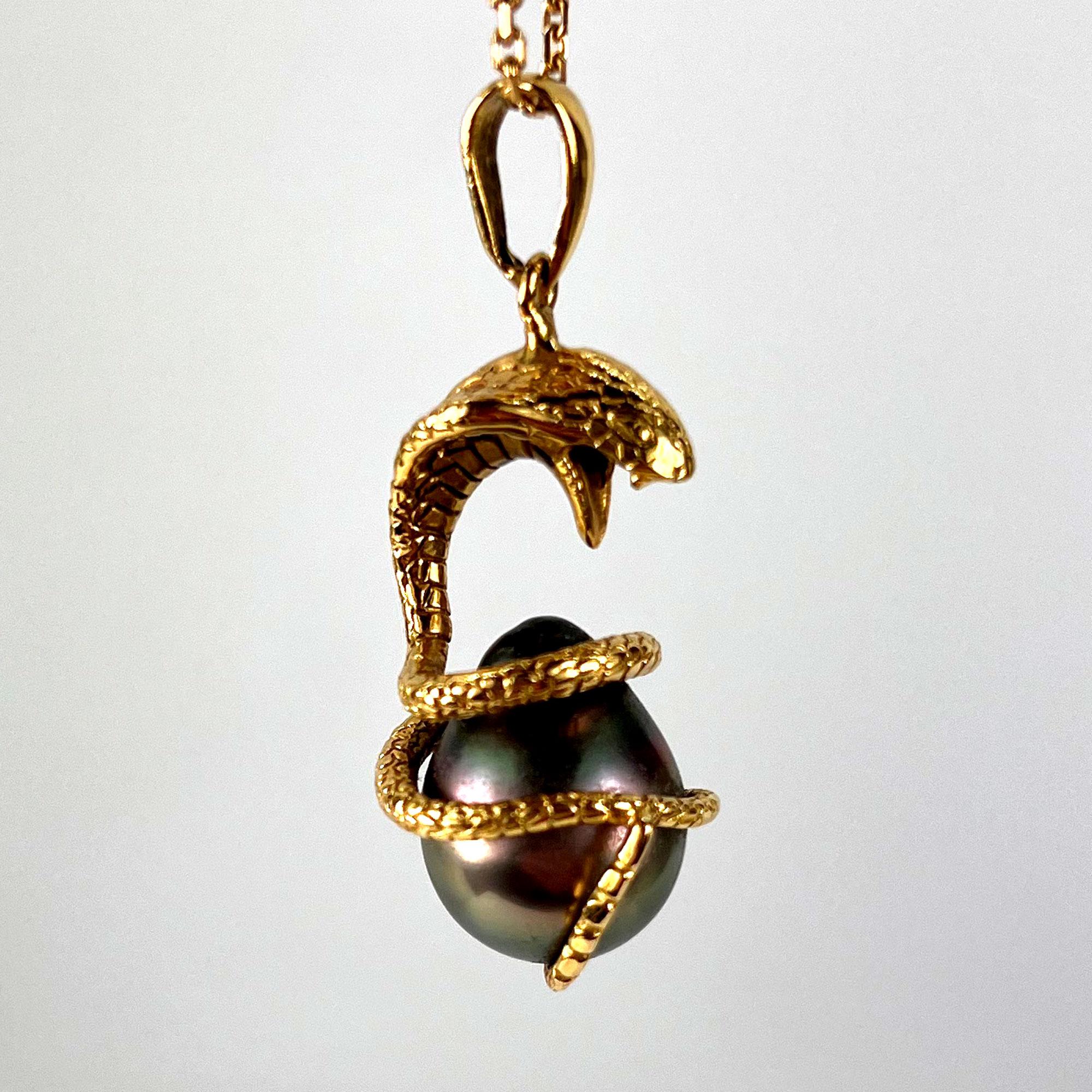 King Cobra Serpent Snake 18K Yellow Gold Tahitian Black Pearl Pendant For Sale 1