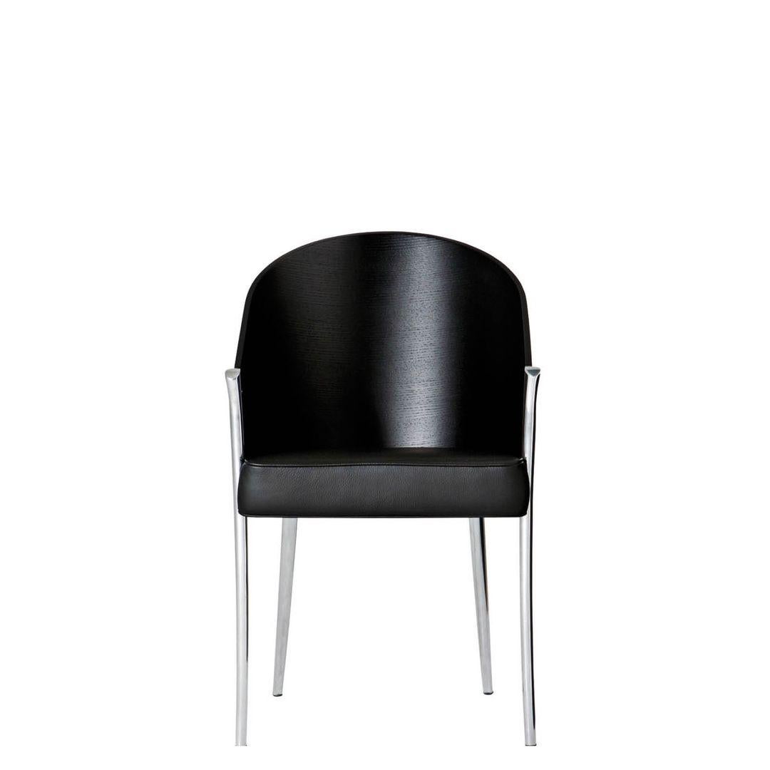 There are objects universally recognized as icons. Costes easy chair that, in 1984, marked the beginning of the partnership between Philippe Starck and Driade such as the consecration of the designer, formerly unknown in Italy, is one of these