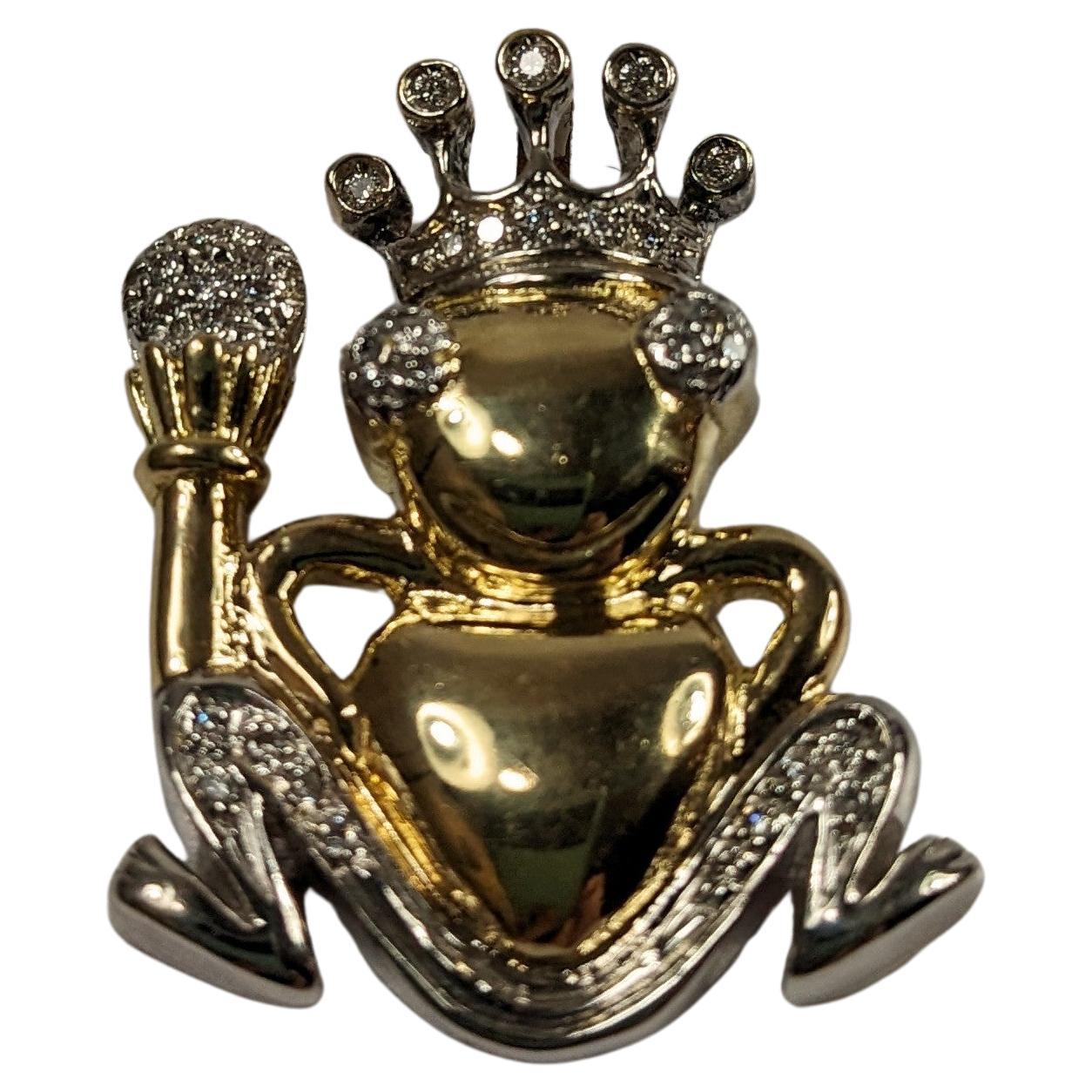 King Frog Pendant  in Yellow Gold and White Diamonds For Sale