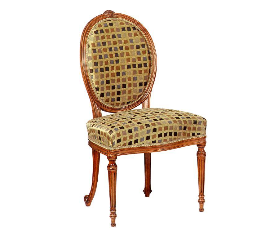 Exuding lively sophistication with its seamless combination of classic volumes and colorful upholstery, this chair is a faithful reproduction of an original design from the King George III period (1760-1820). The beech frame sports finely