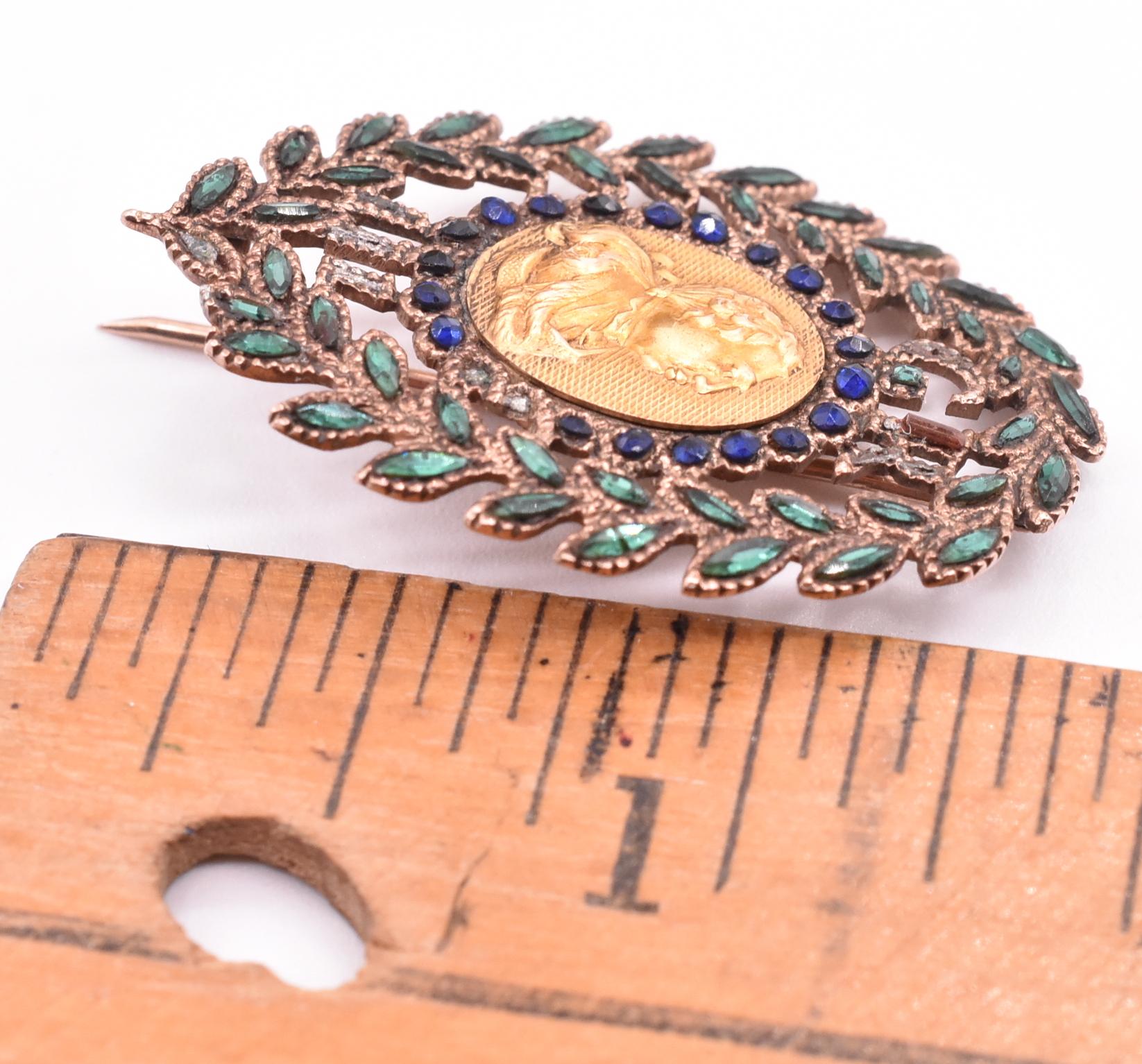 King George III Vauxhall Glass Commemorative Brooch In Good Condition For Sale In Baltimore, MD