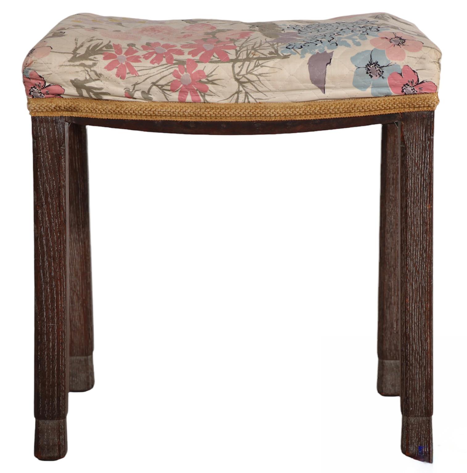 King George VI Coronation Stool in Cerused Oak Ca 1937 Made in England For Sale 3