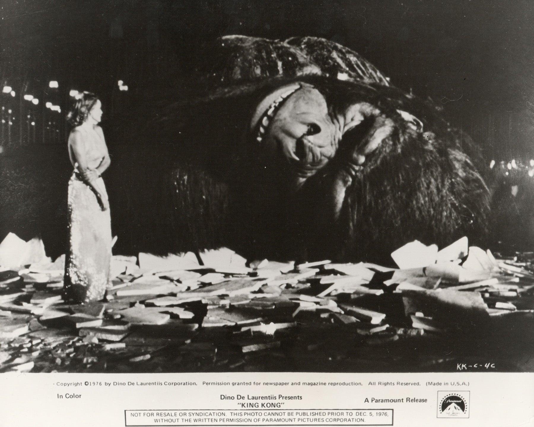 King Kong (1976) Pressestatement - gerahmt (Holz) im Angebot