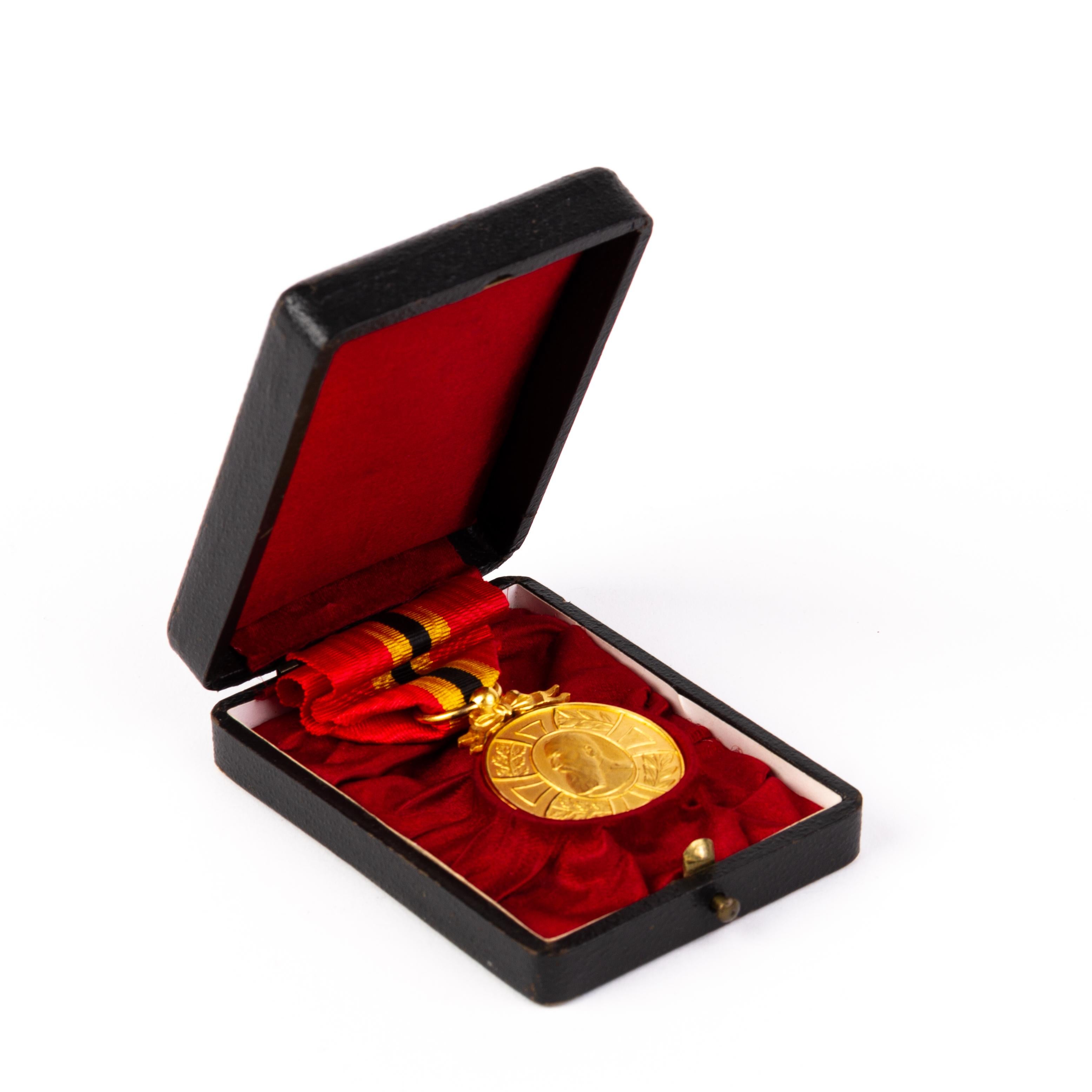 20th Century King Leopold II Belgian Medal 1865-1905 For Sale