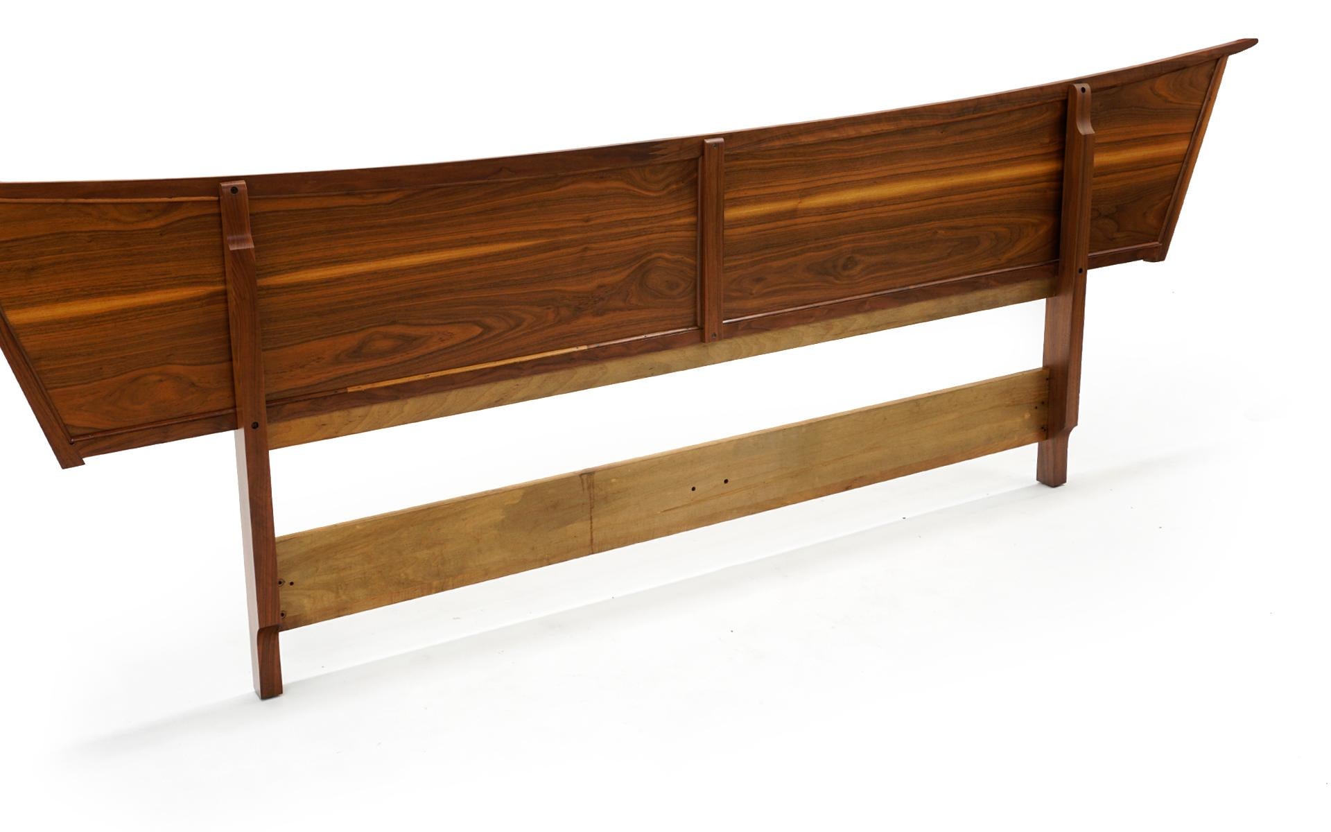 King or Queen Headboard by George Nakashima for Widdicomb, Beautiful Condition In Good Condition In Kansas City, MO