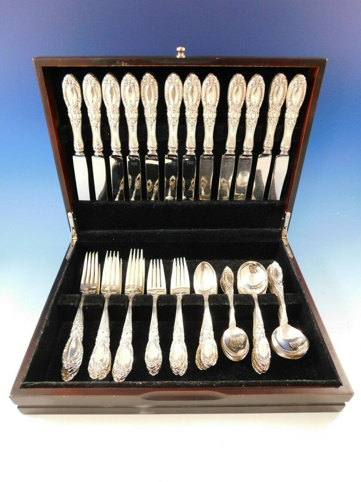 Dinner Size King Richard by Towle sterling silver flatware set of 60 pieces. This set includes:

12 dinner size knives, french blades, 9 7/8