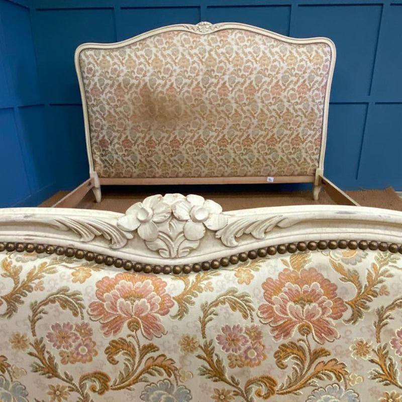 King size (5’ wide) traditional beech framed upholstered bed with a painted frame and curved foot end. Awaiting restoration. Circa 1920.

The price indicated includes a full restoration of the bed frame. This involves repainting or polishing the