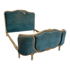 King Size (5') Antiker französischer gepolsterter Bedstead mit geschwungenem Fußendeckel, King Size