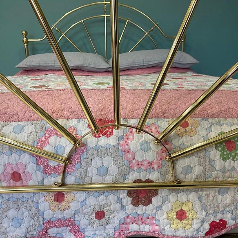 This is a stunning King size 5’ all brass bedstead of English origin. circa 1880. This beautiful bed has not been widened. The frame takes a standard king size mattress which is 5' wide by 6'6 long.

The bed frame is made by the very famous Hoskins